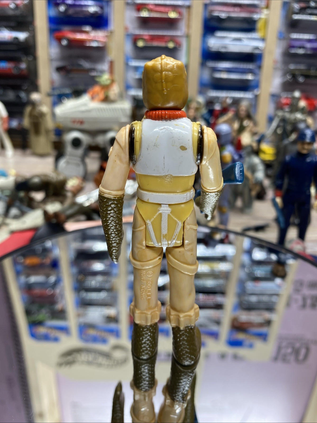 Bossk (Bounty Hunter) sold