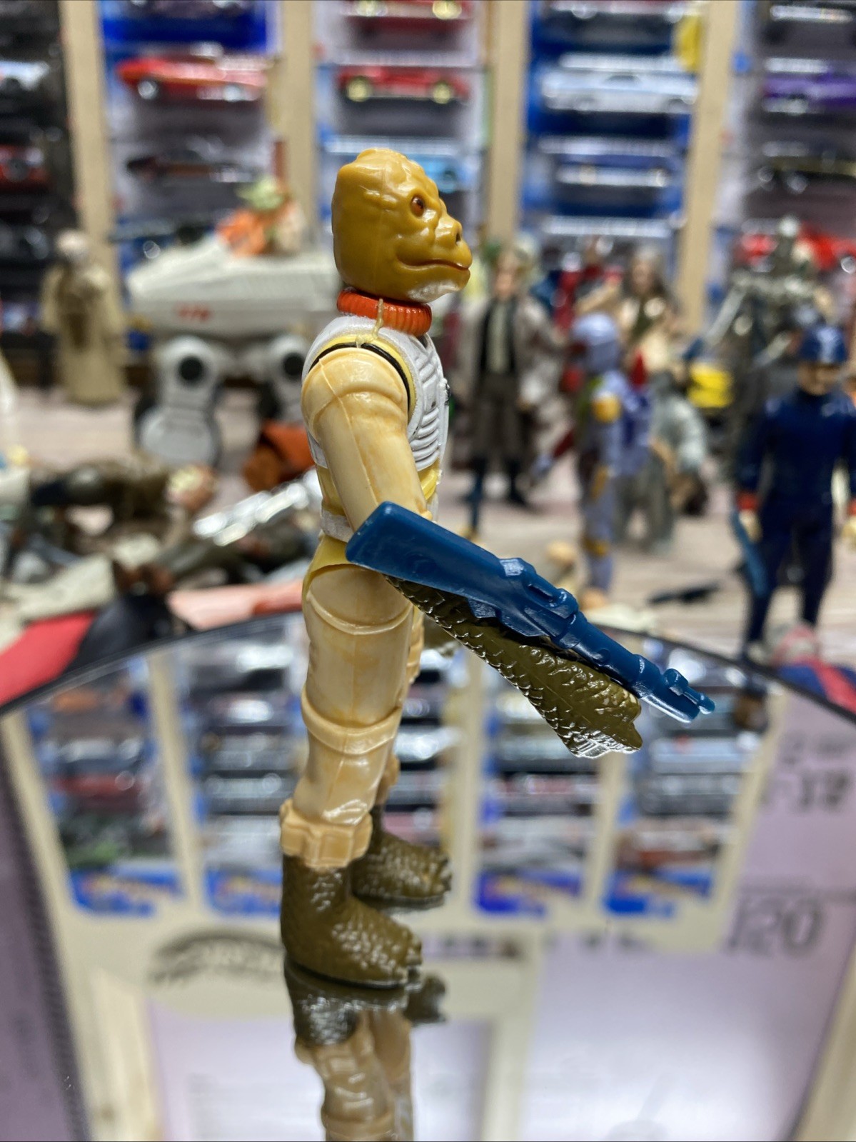 Bossk (Bounty Hunter) sold