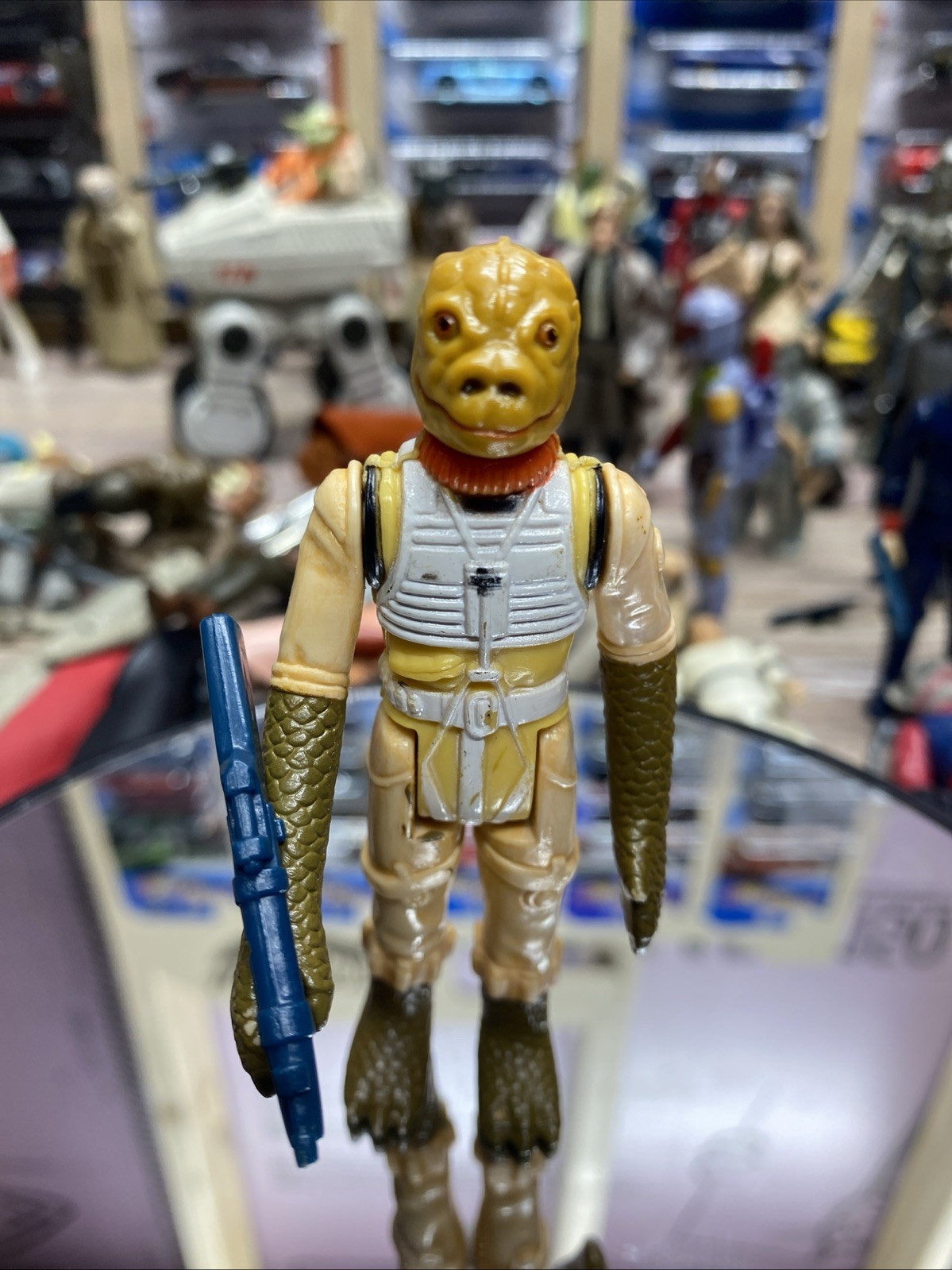 Bossk (Bounty Hunter) sold