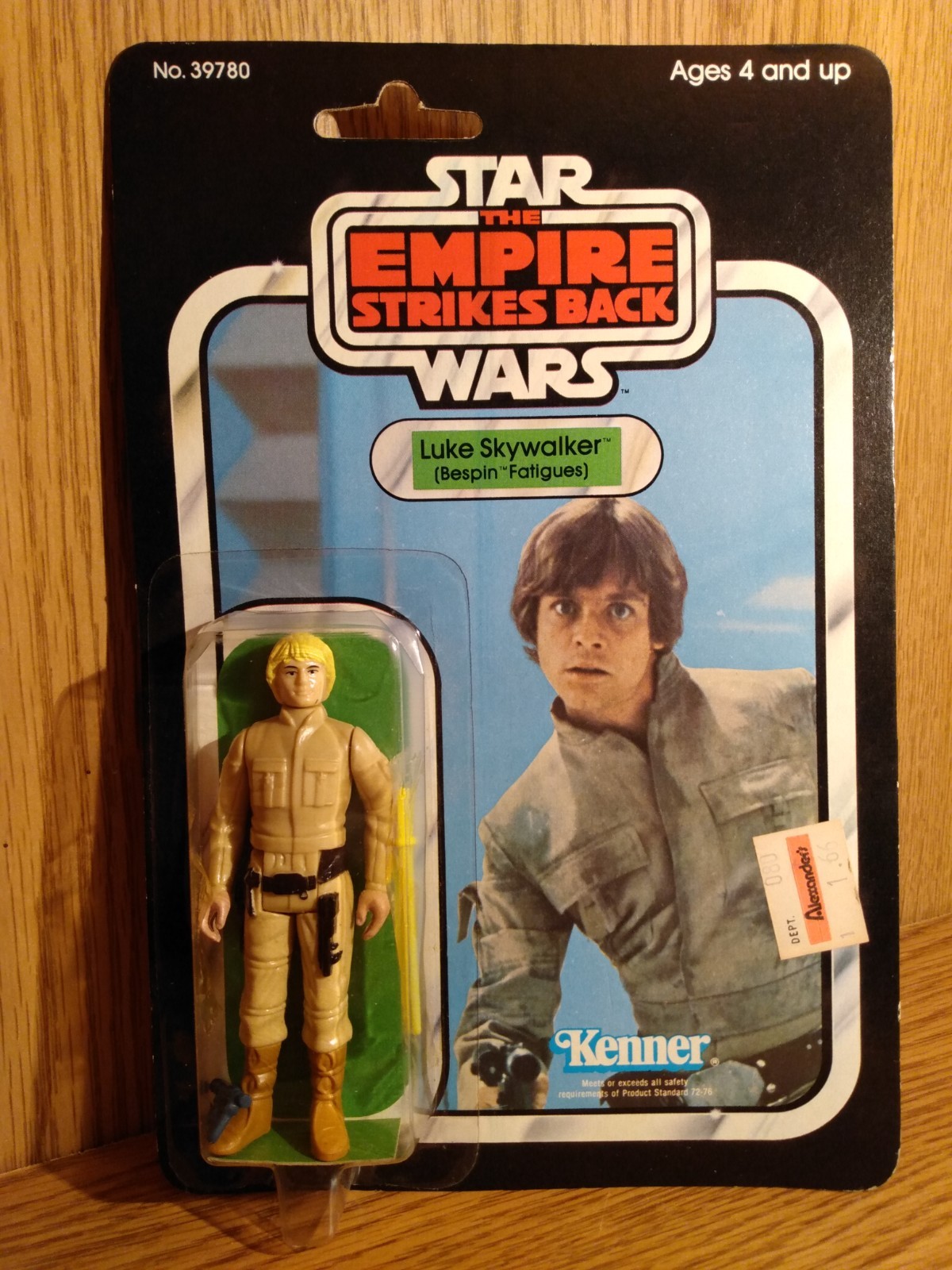 Luke Skywalker (Bespin Fatigues) sold