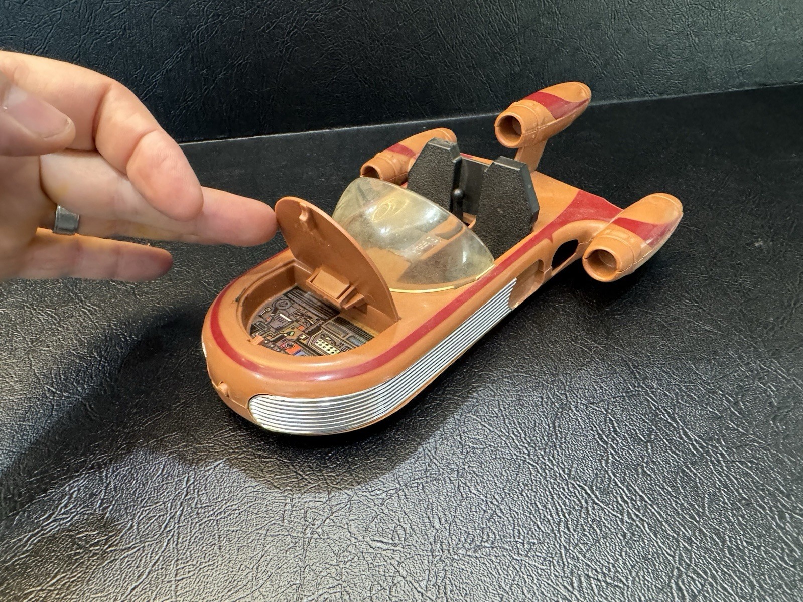 Landspeeder sold