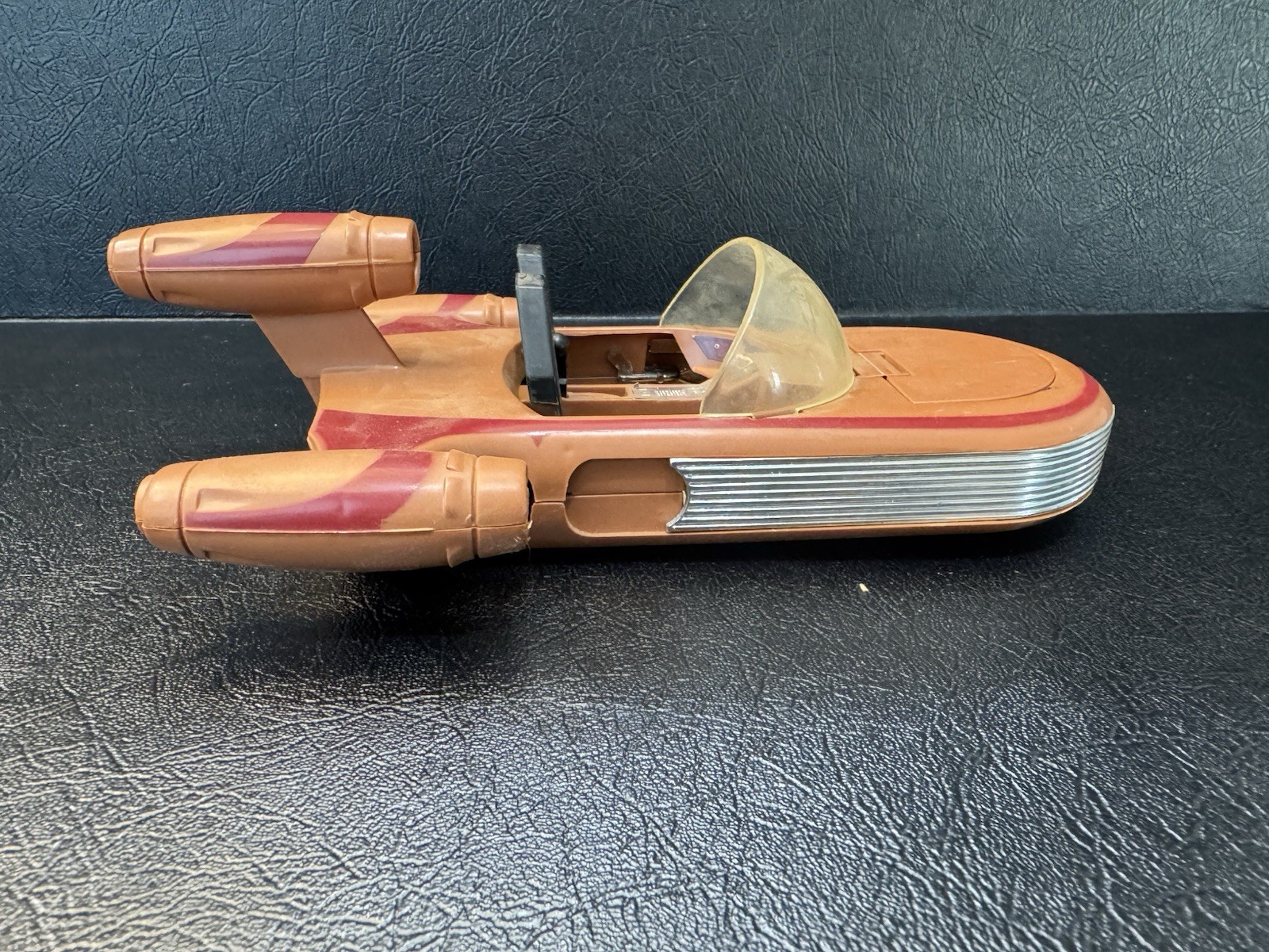 Landspeeder sold
