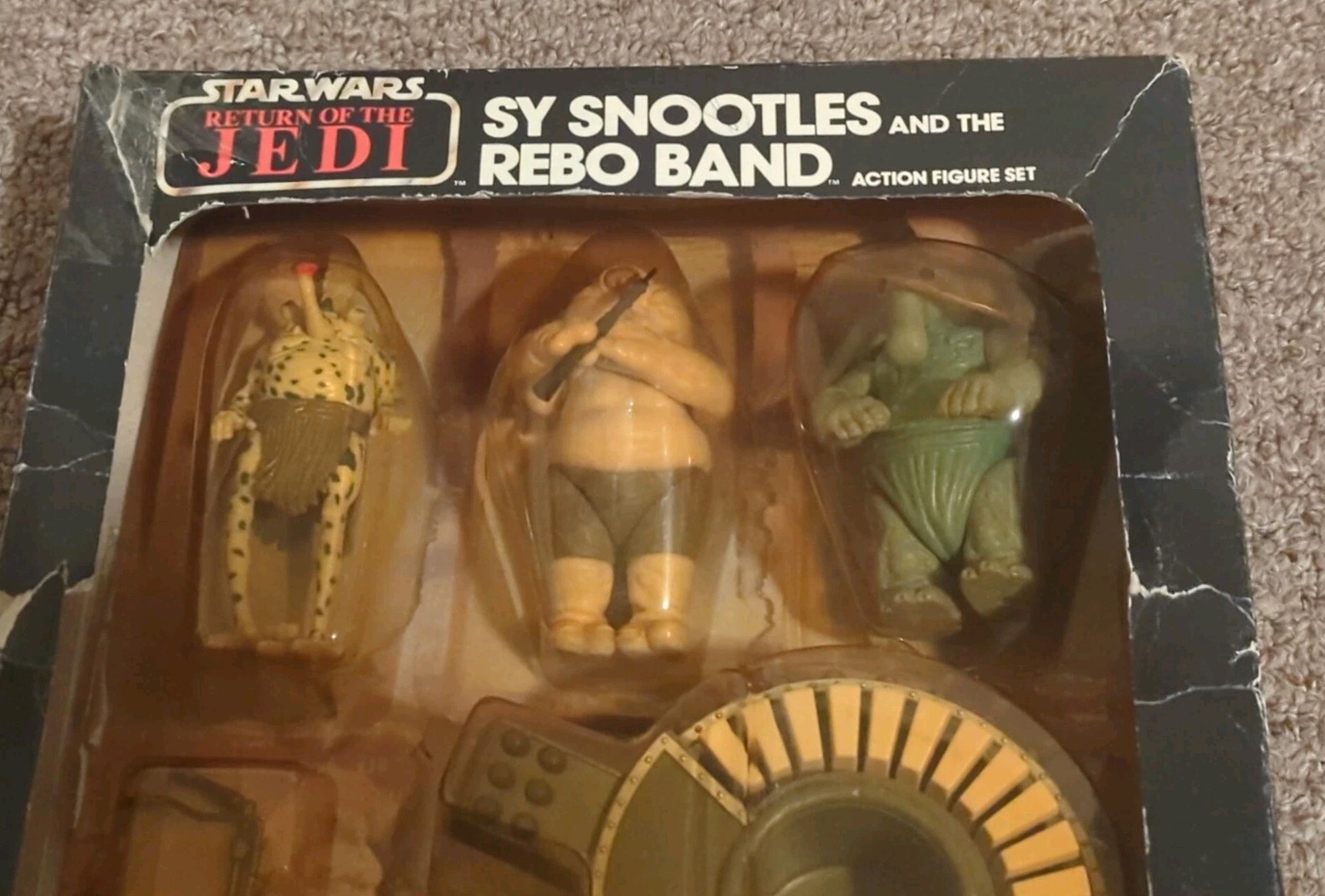 Sy Snootles & The Rebo Band sold