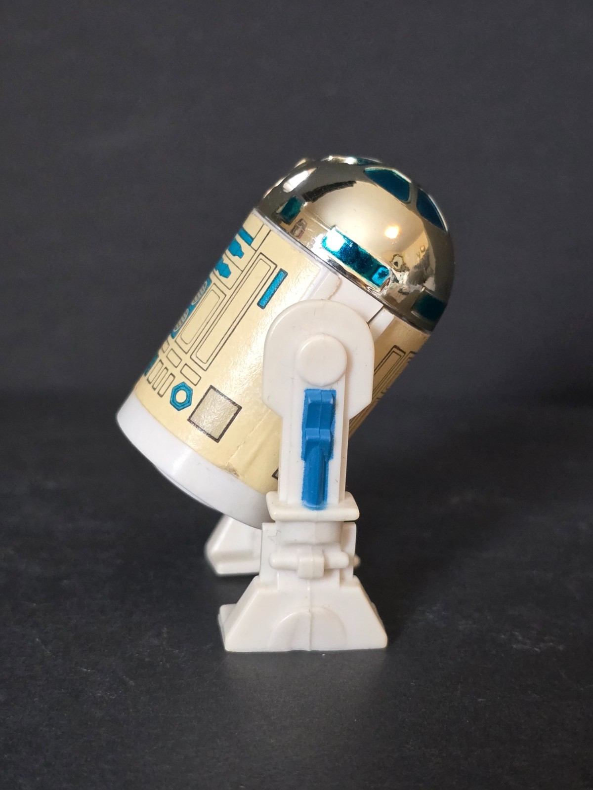 R2-D2 (Artoo-Detoo) with pop-up Lightsaber sold