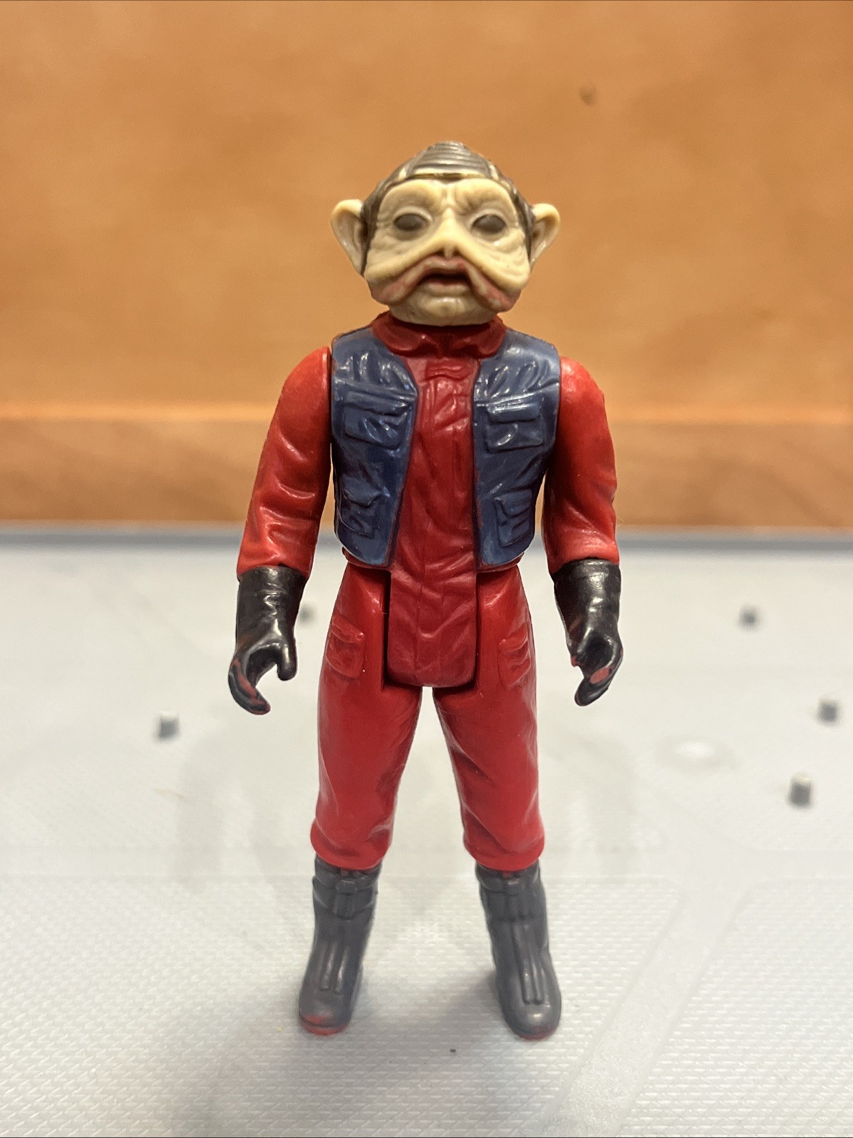 Nien Nunb sold