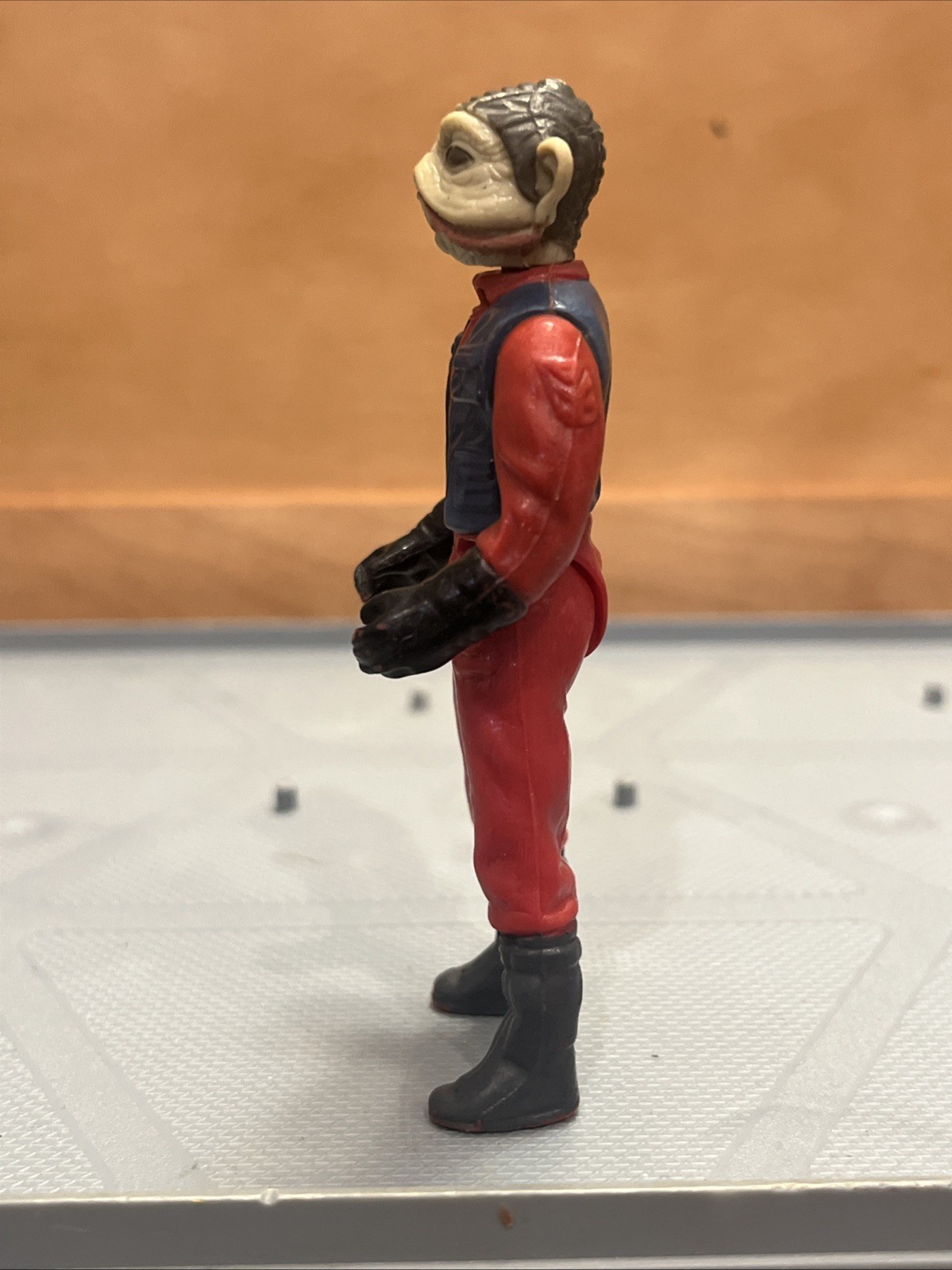 Nien Nunb sold