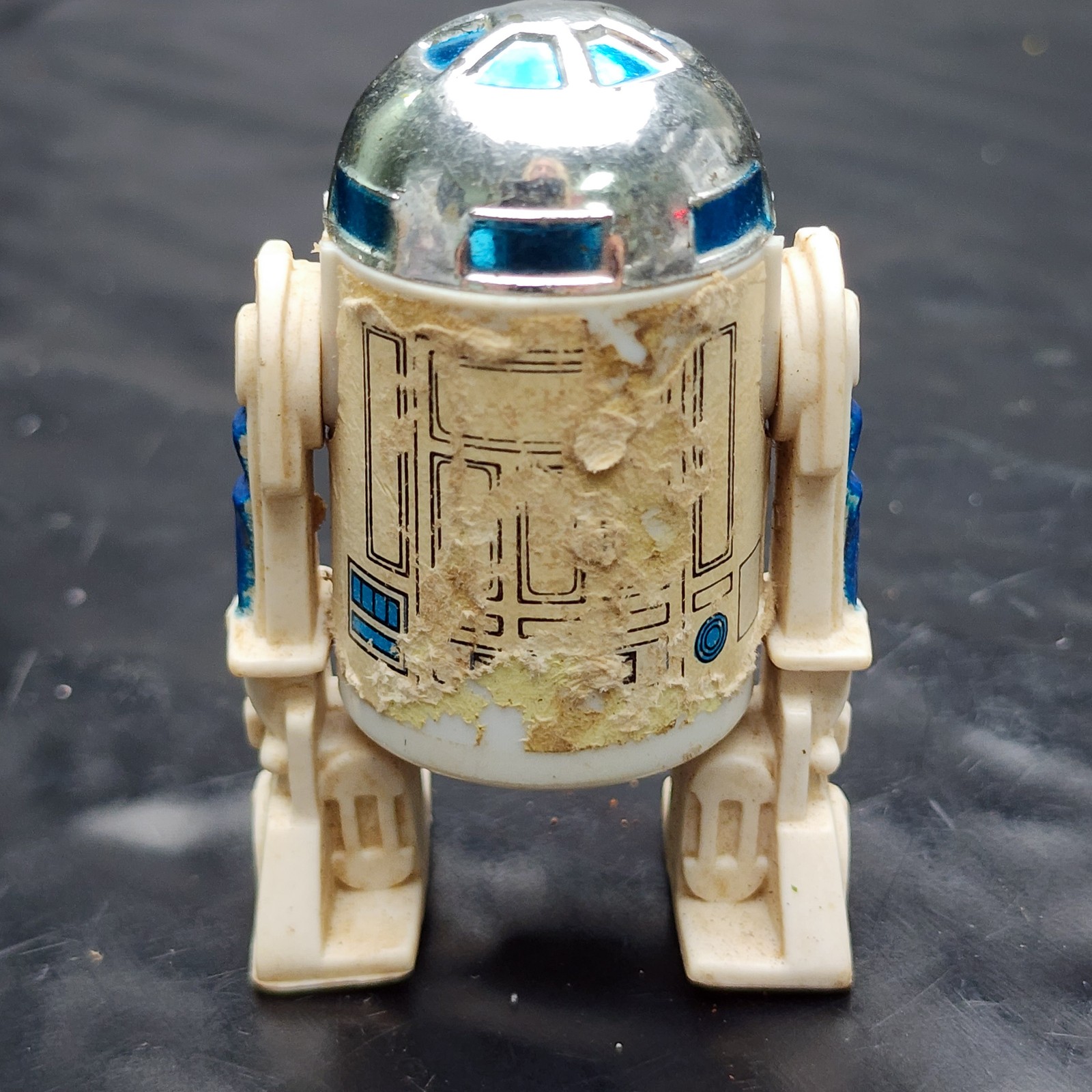 R2-D2 (Artoo-Detoo) with pop-up Lightsaber sold