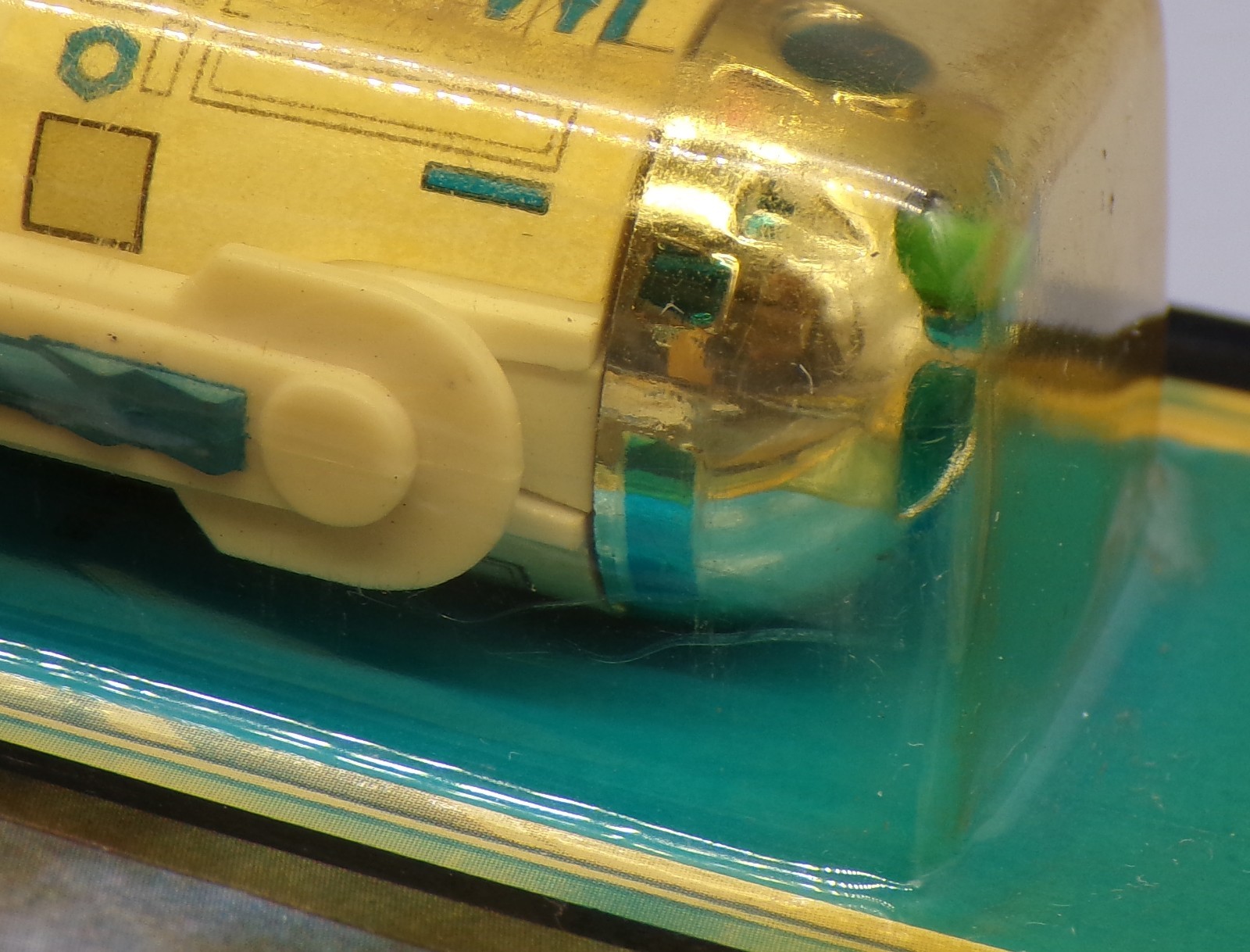 R2-D2 (Artoo-Detoo) with pop-up Lightsaber sold