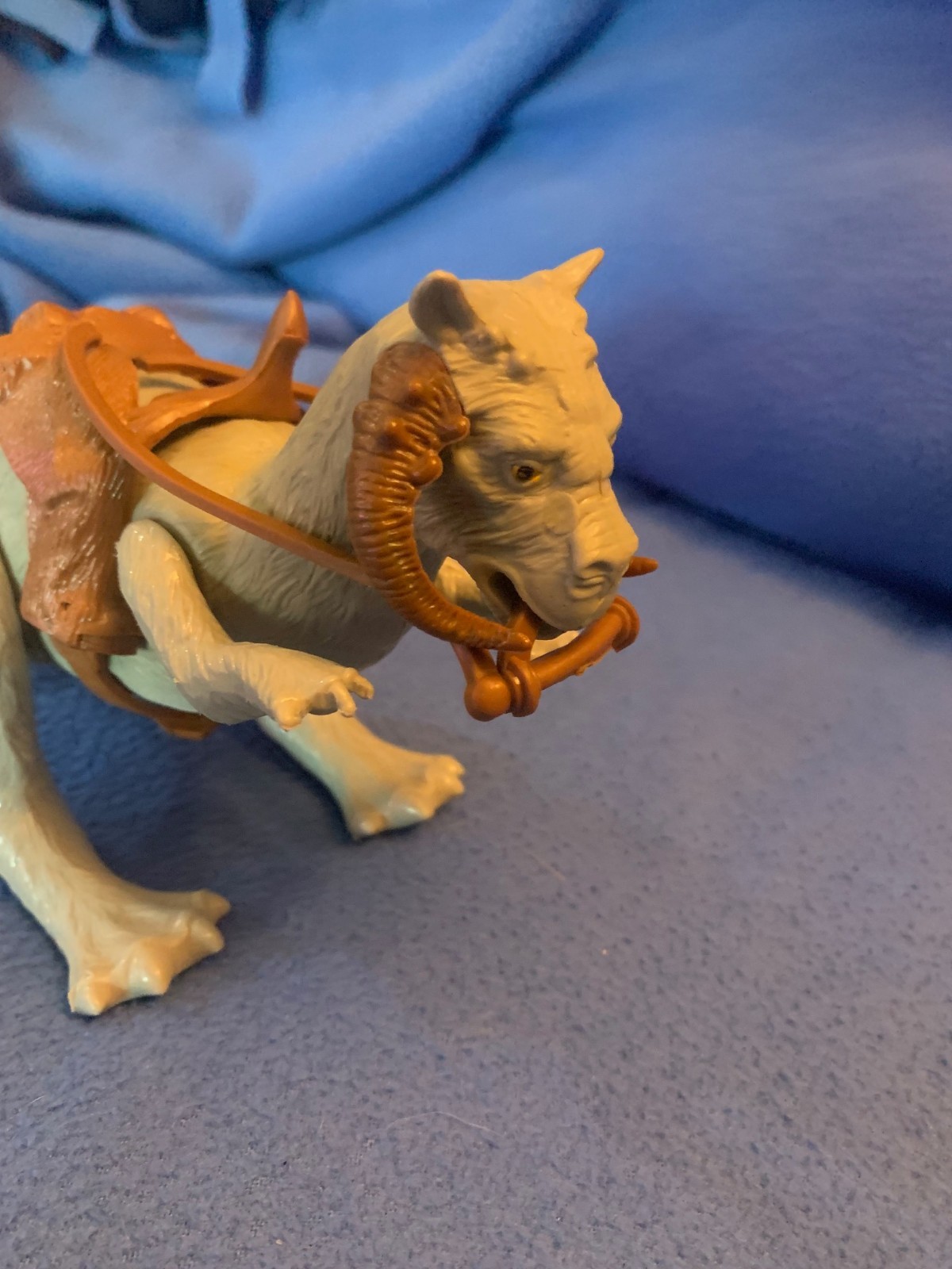 Tauntaun (closed belly) sold