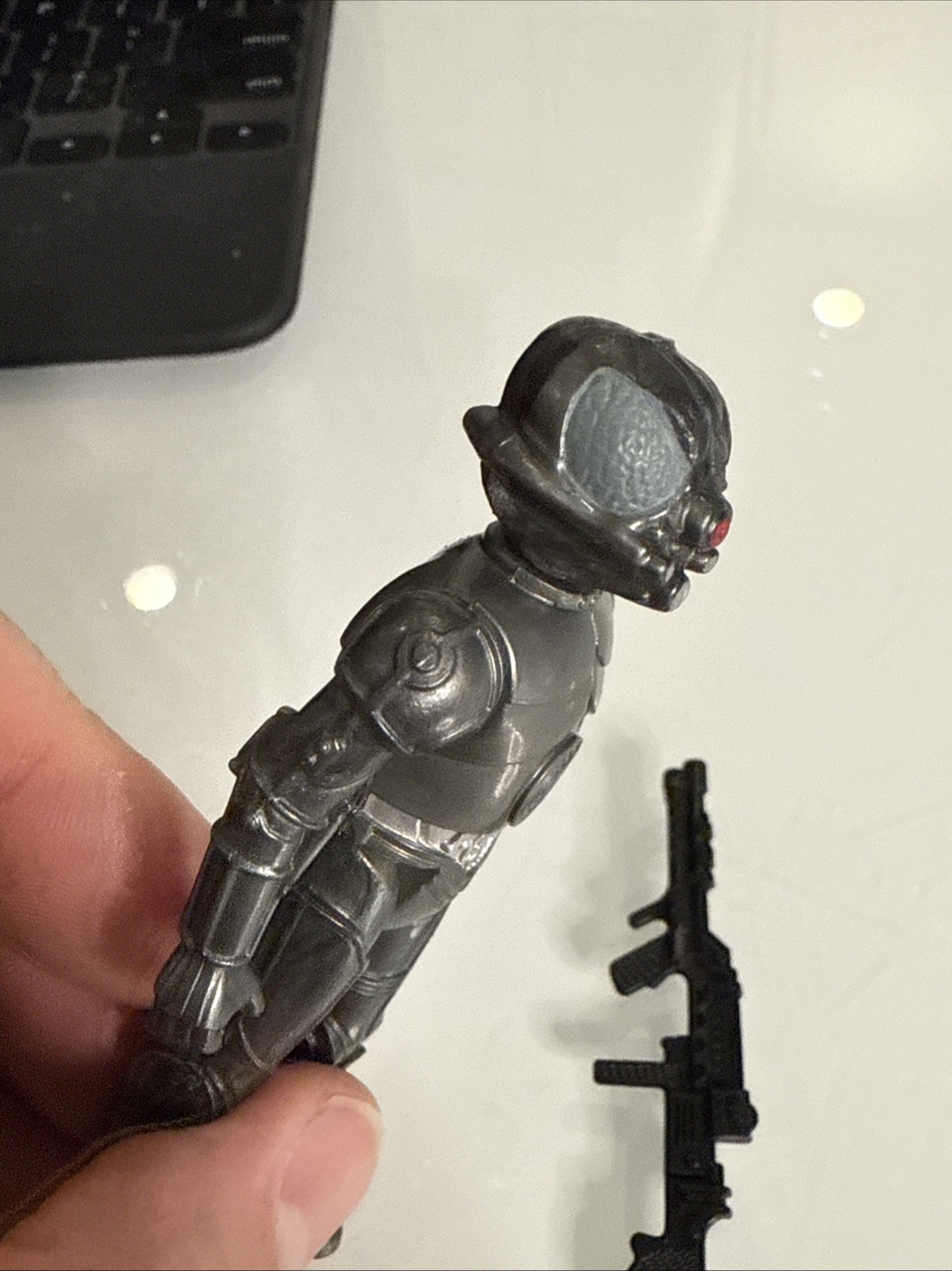 Zuckuss sold