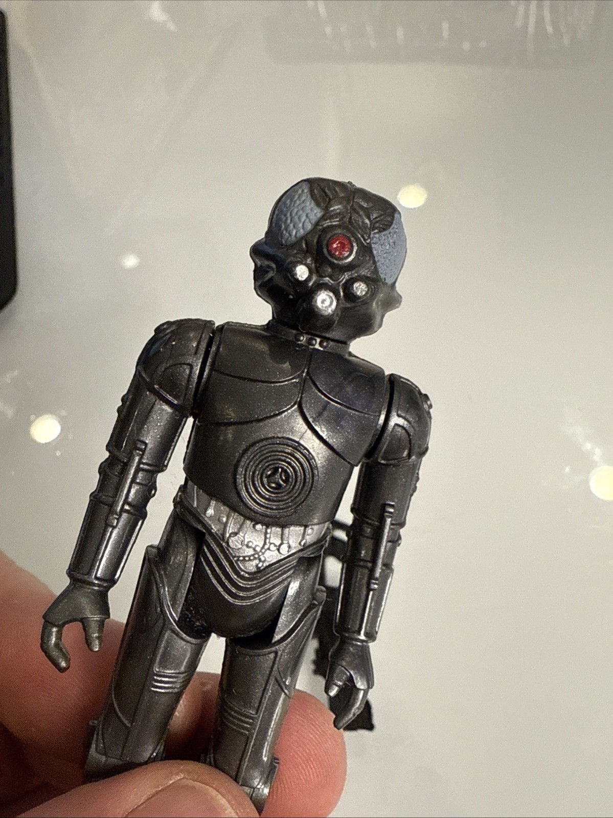 Zuckuss sold