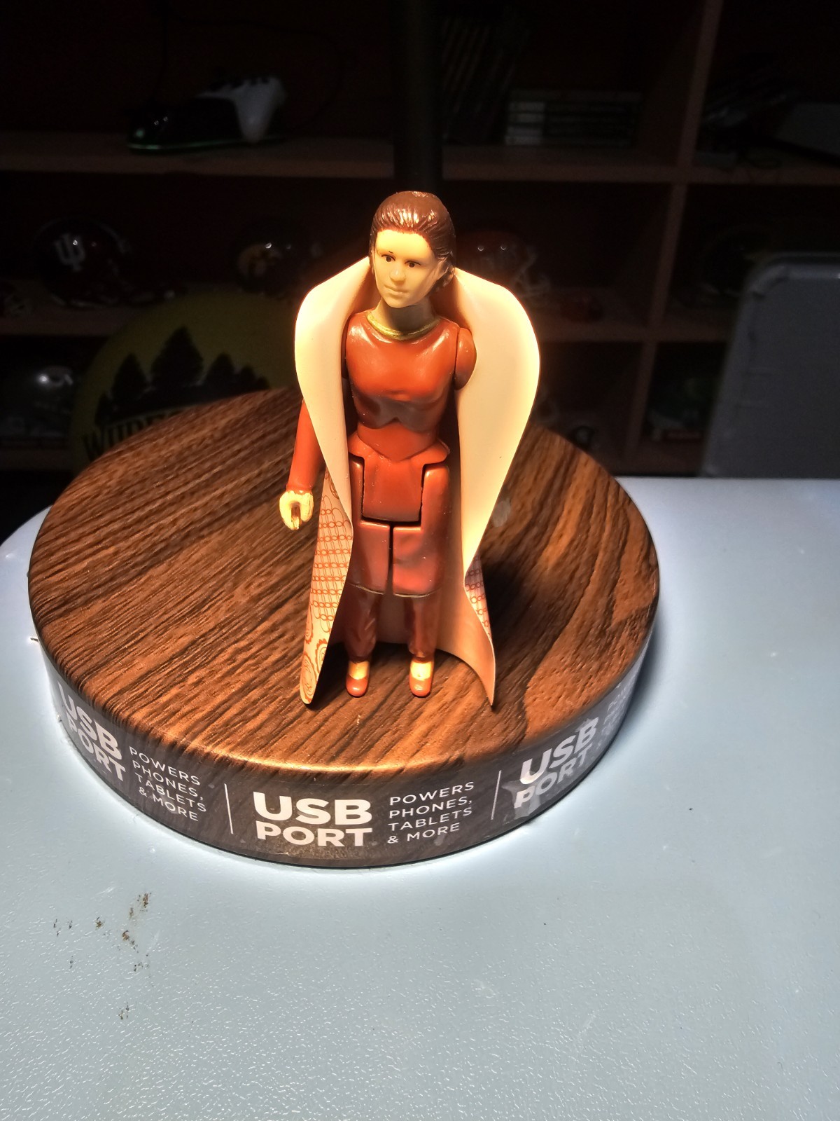 Princess Leia Organa (Bespin Gown) sold
