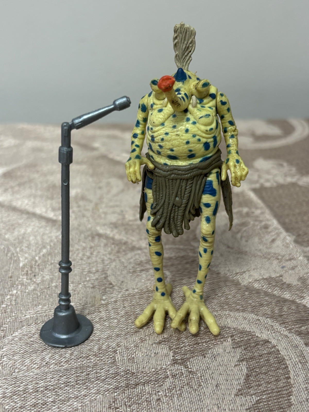 Sy Snootles sold