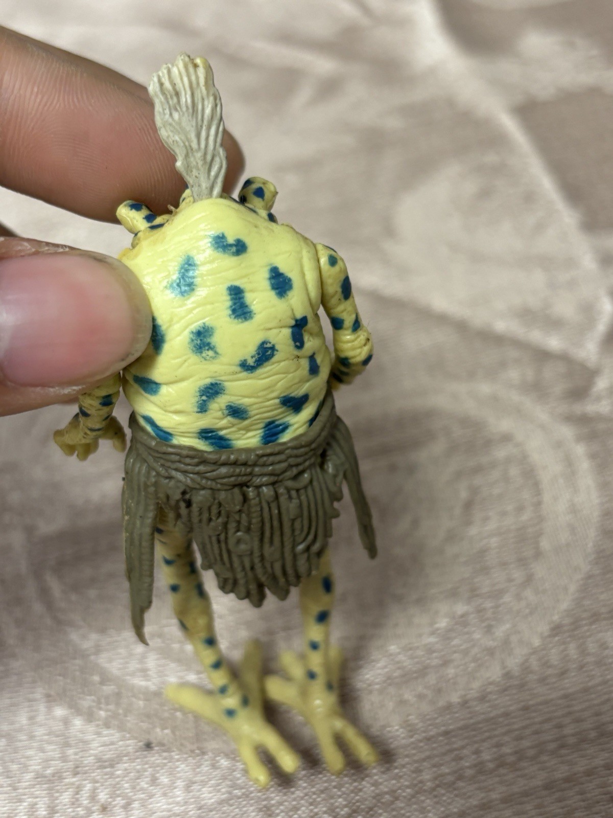 Sy Snootles sold