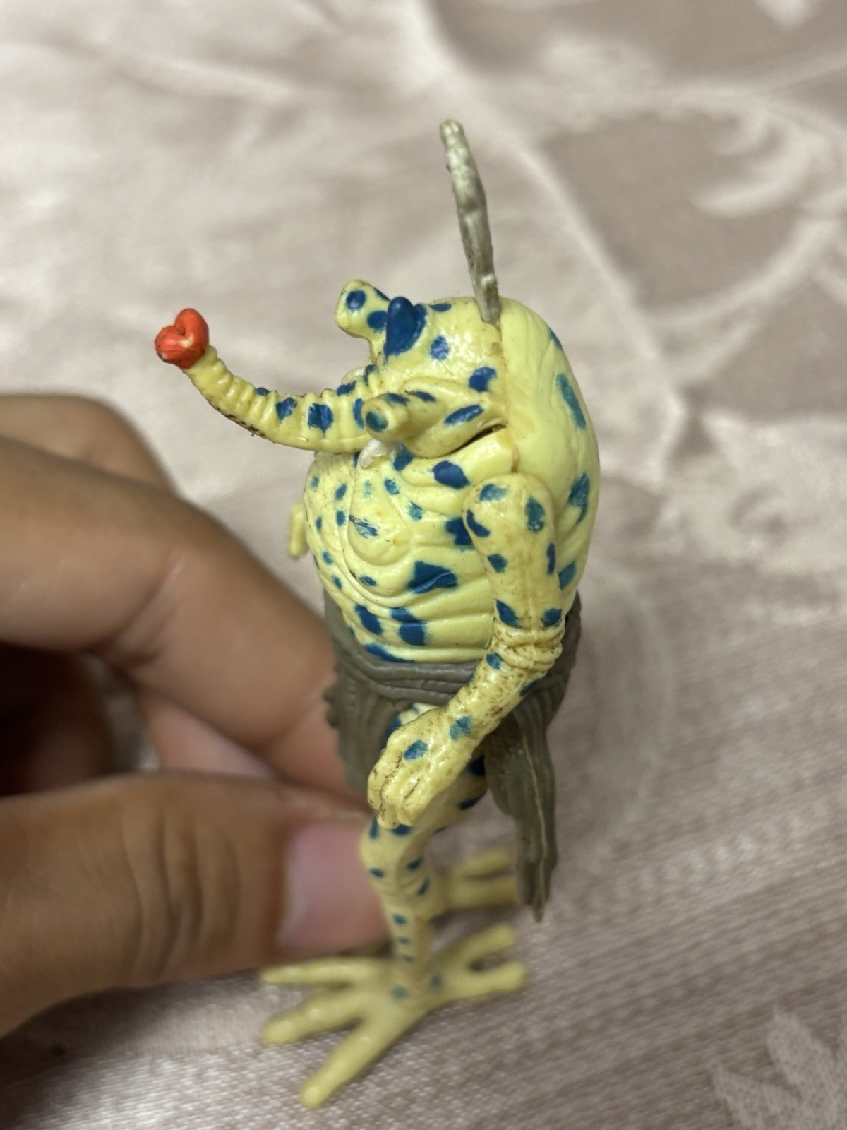 Sy Snootles sold