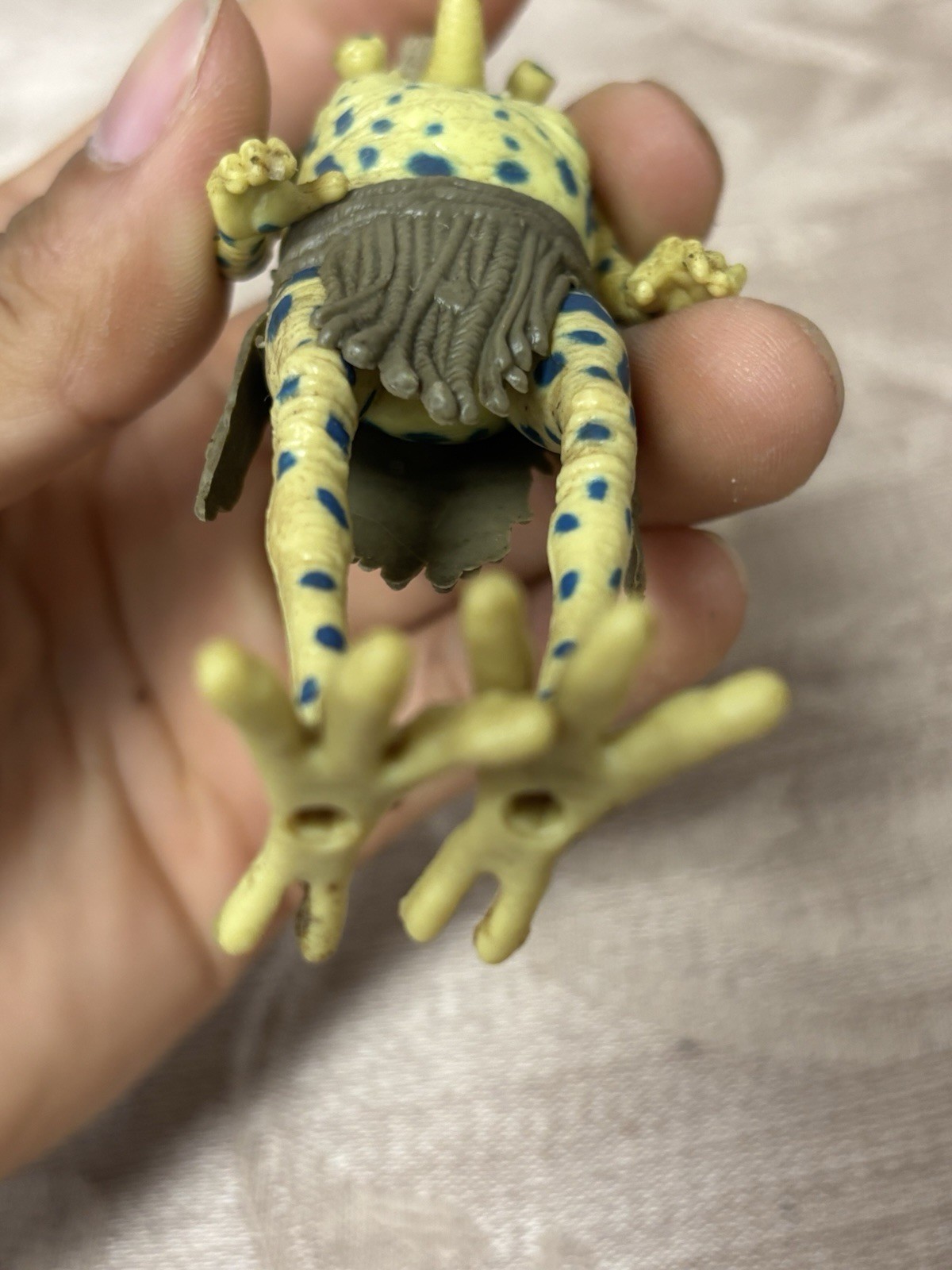 Sy Snootles sold