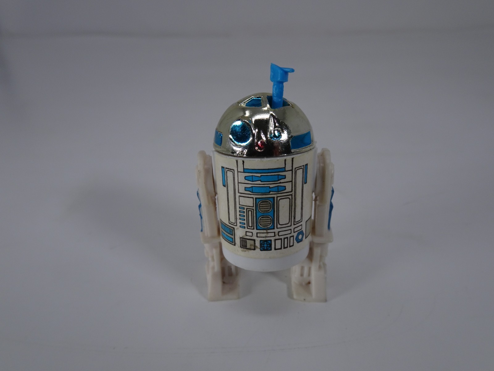 R2-D2 (Artoo-Detoo) (with Sensorscope) sold
