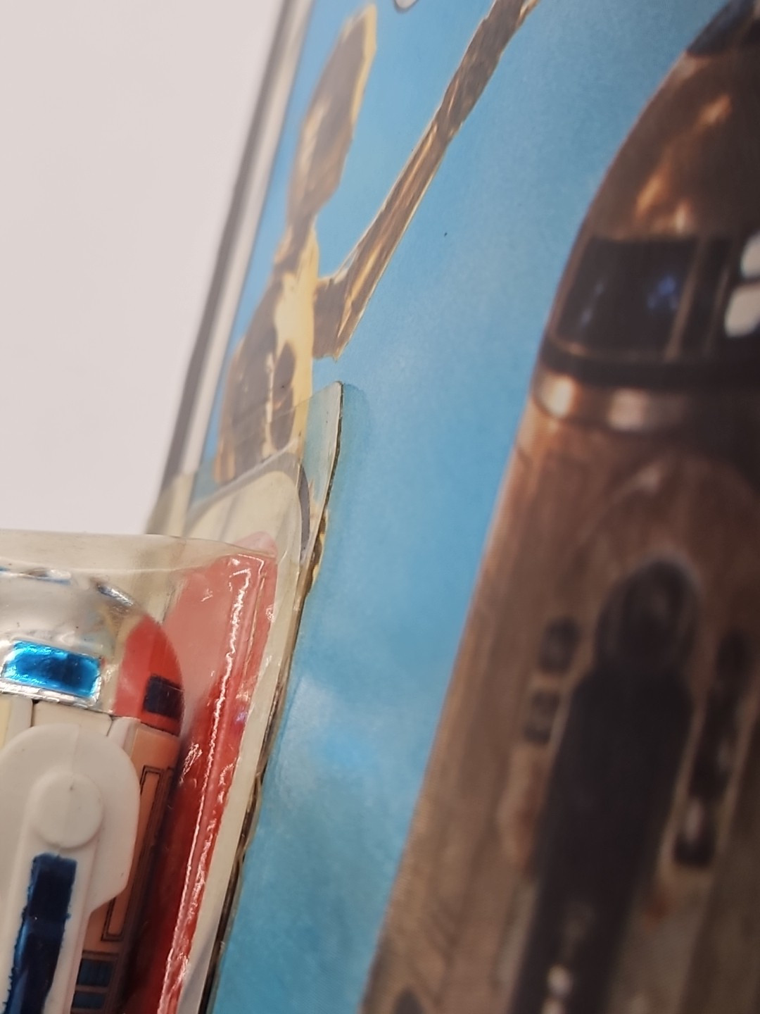 R2-D2 (Artoo-Detoo) (with Sensorscope) sold