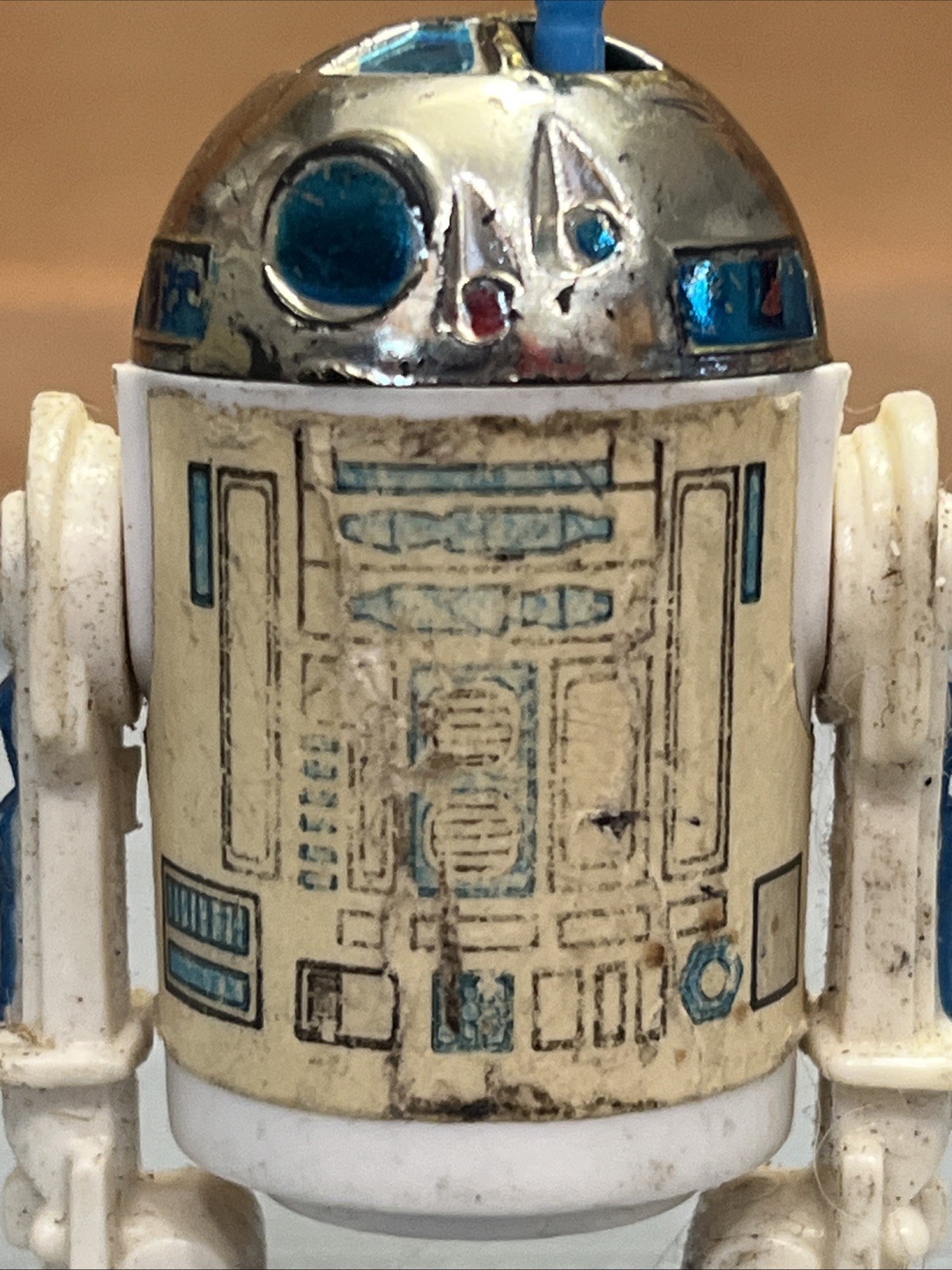 R2-D2 (Artoo-Detoo) (with Sensorscope) sold