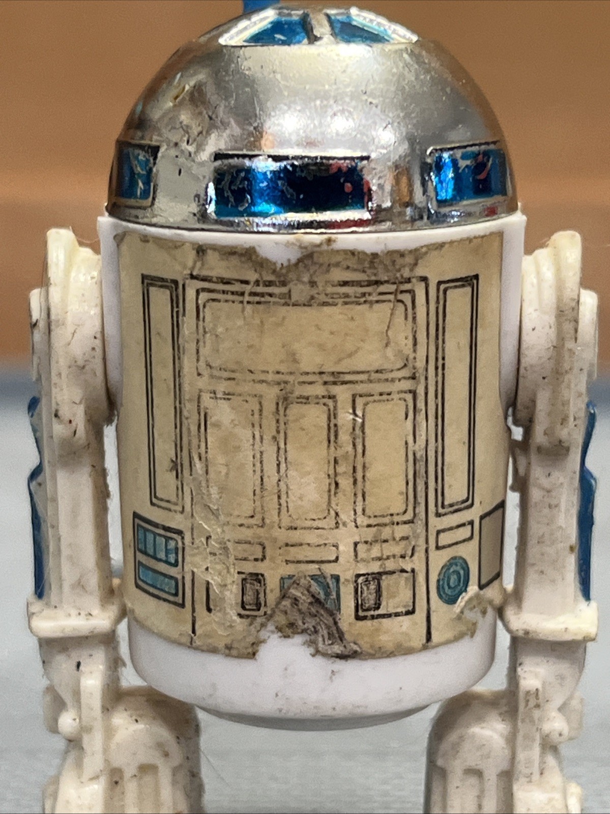 R2-D2 (Artoo-Detoo) (with Sensorscope) sold