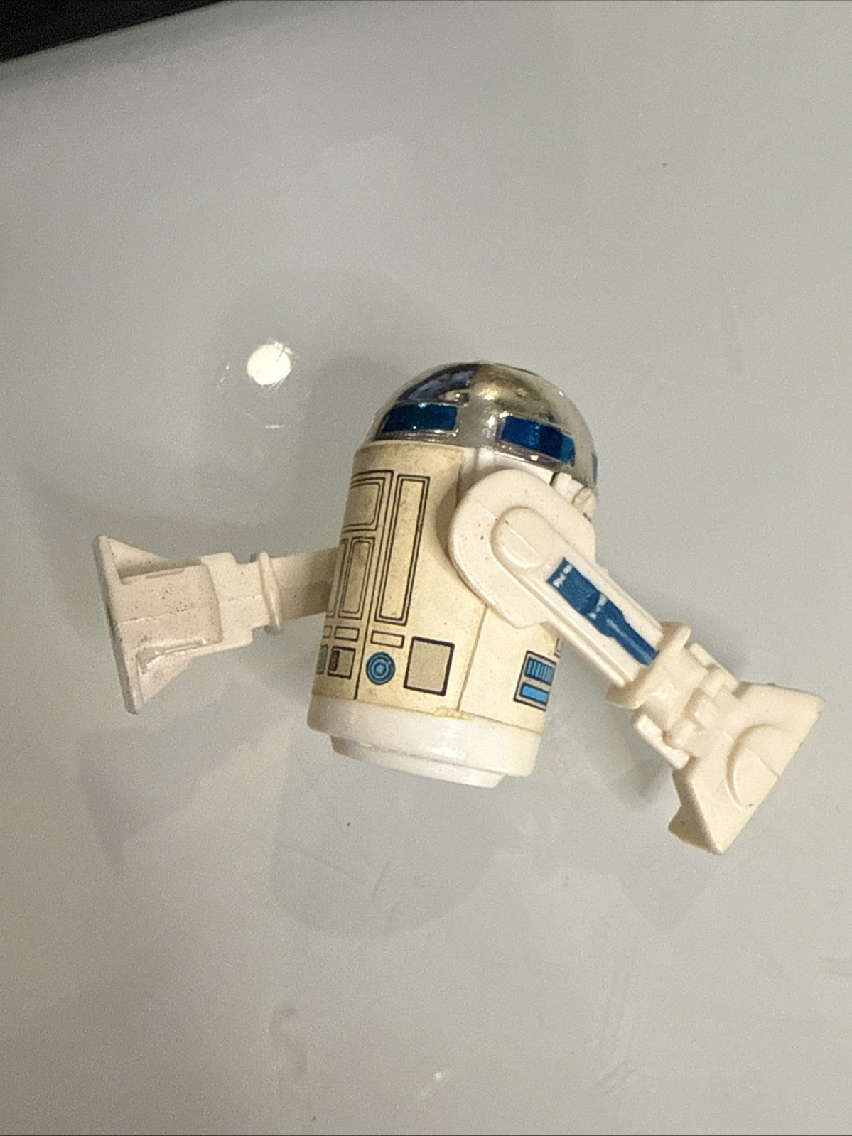 R2-D2 (Artoo-Detoo) (with Sensorscope) sold
