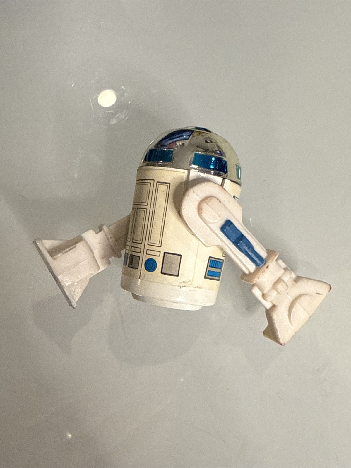 R2-D2 (Artoo-Detoo) (with Sensorscope) sold