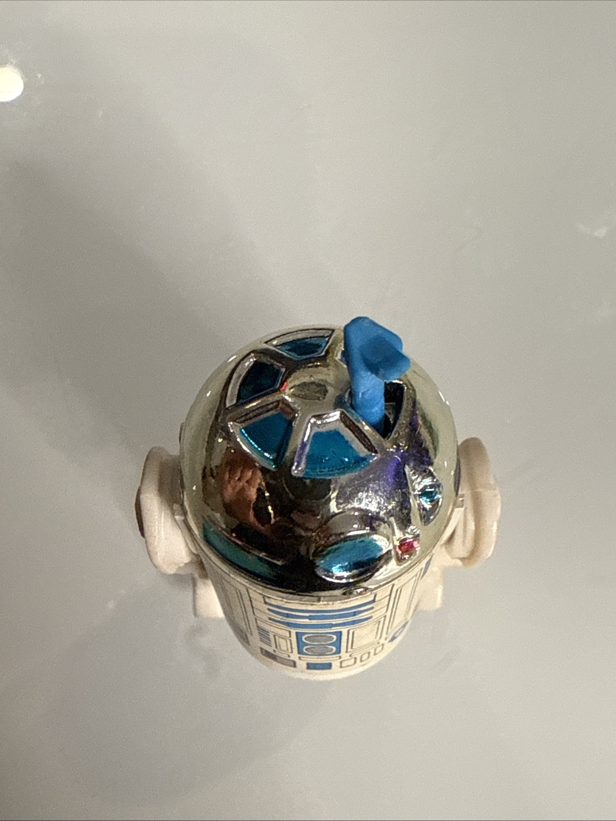 R2-D2 (Artoo-Detoo) (with Sensorscope) sold