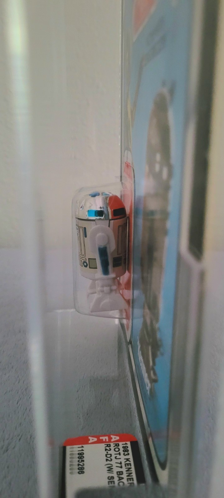 R2-D2 (Artoo-Detoo) (with Sensorscope) sold