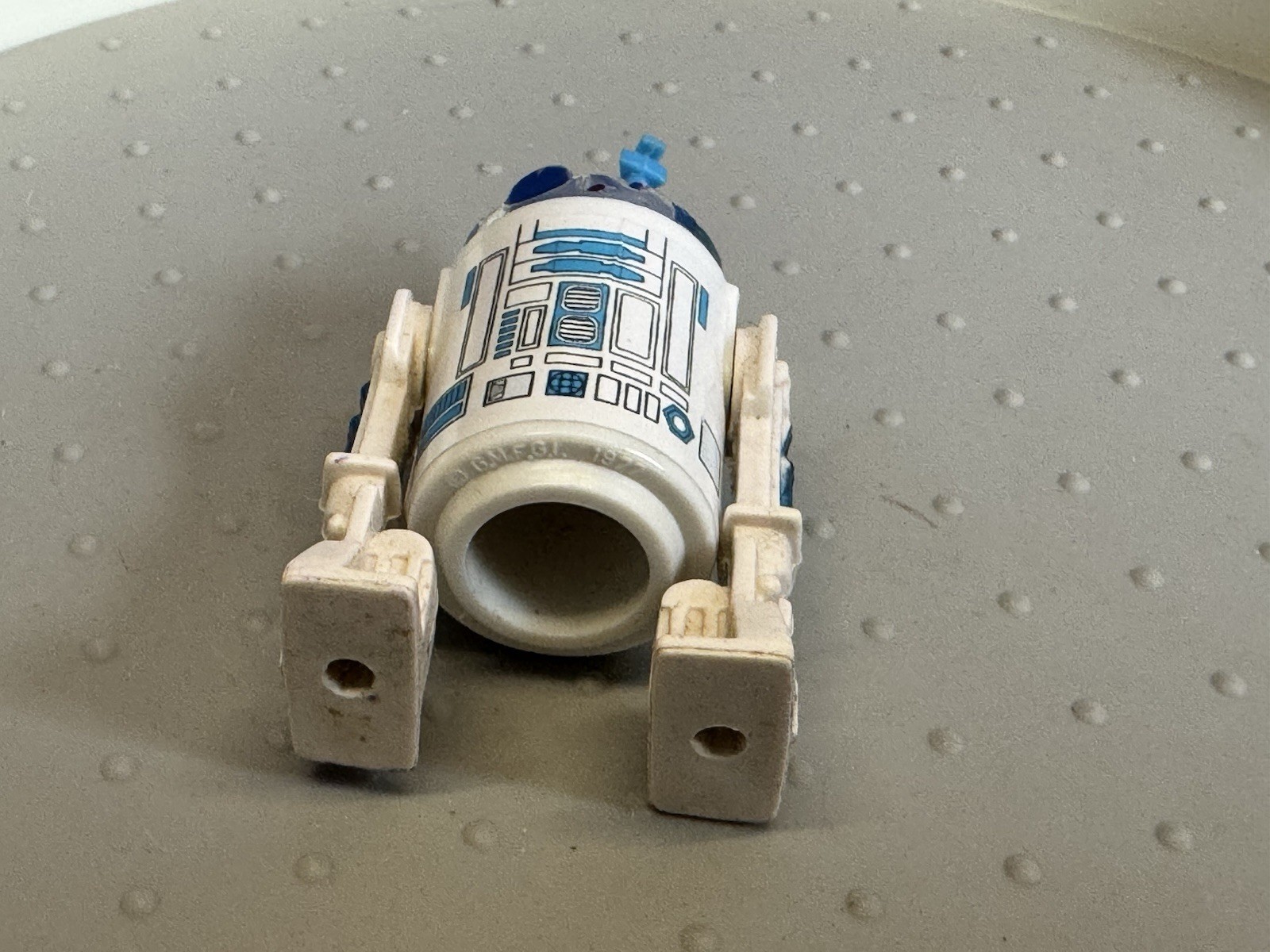 R2-D2 (Artoo-Detoo) (with Sensorscope) sold