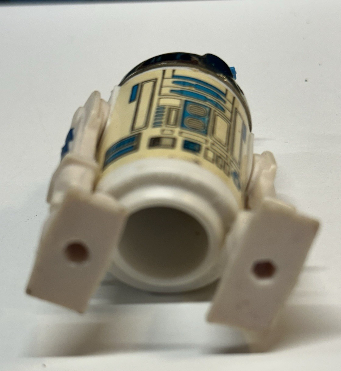 R2-D2 (Artoo-Detoo) (with Sensorscope) sold