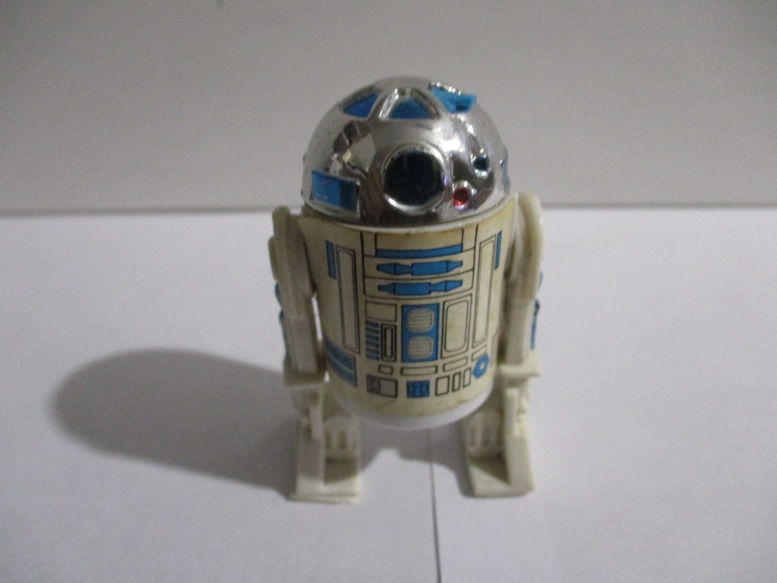 R2-D2 (Artoo-Detoo) (with Sensorscope) sold