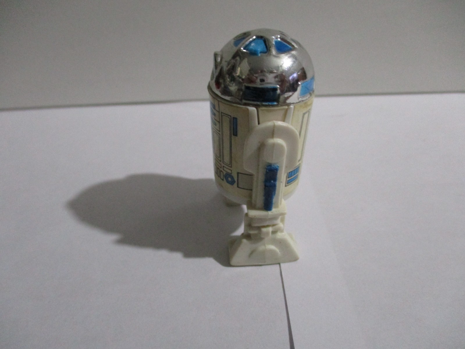 R2-D2 (Artoo-Detoo) (with Sensorscope) sold