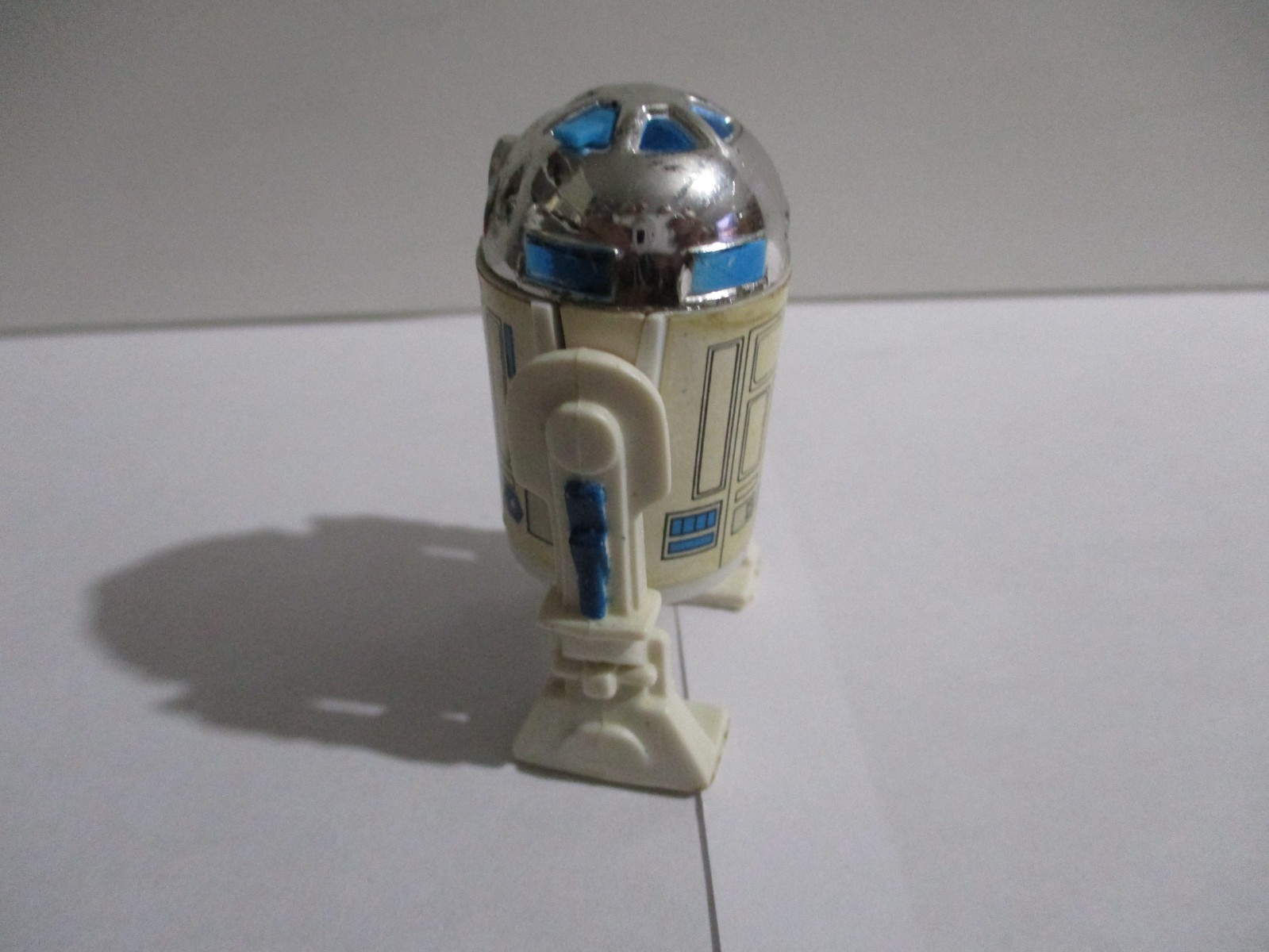 R2-D2 (Artoo-Detoo) (with Sensorscope) sold