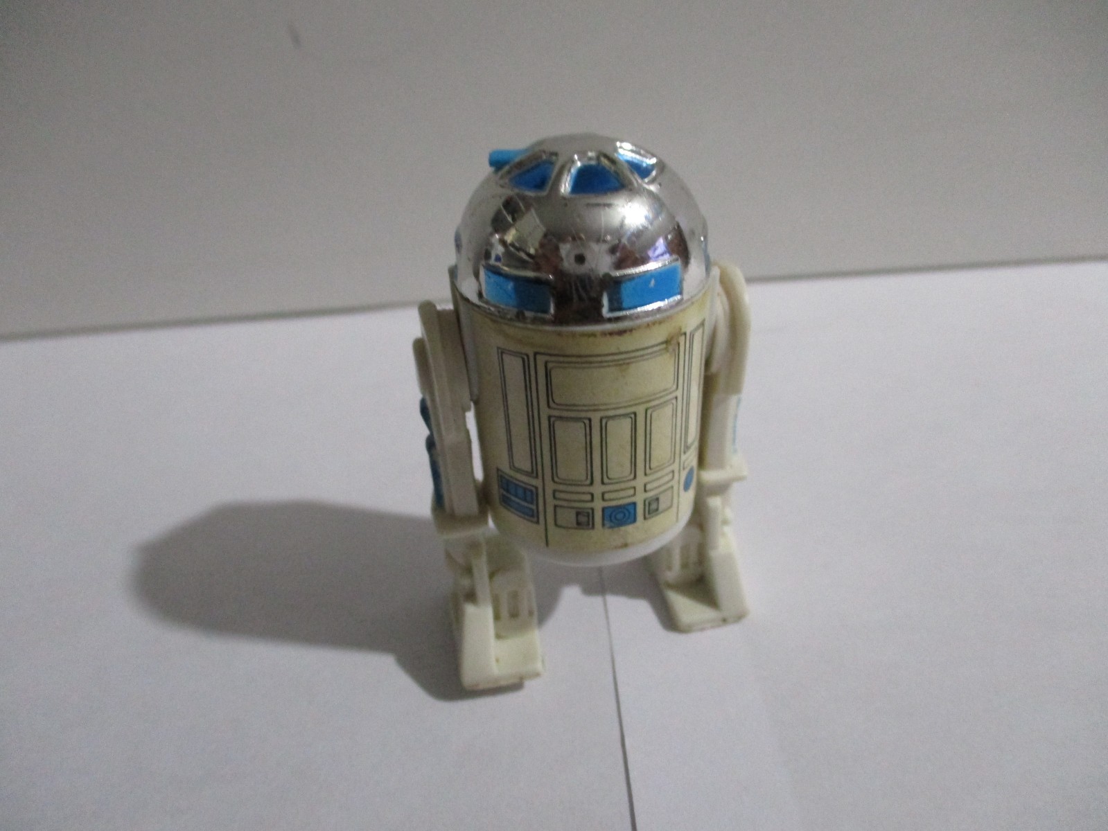 R2-D2 (Artoo-Detoo) (with Sensorscope) sold