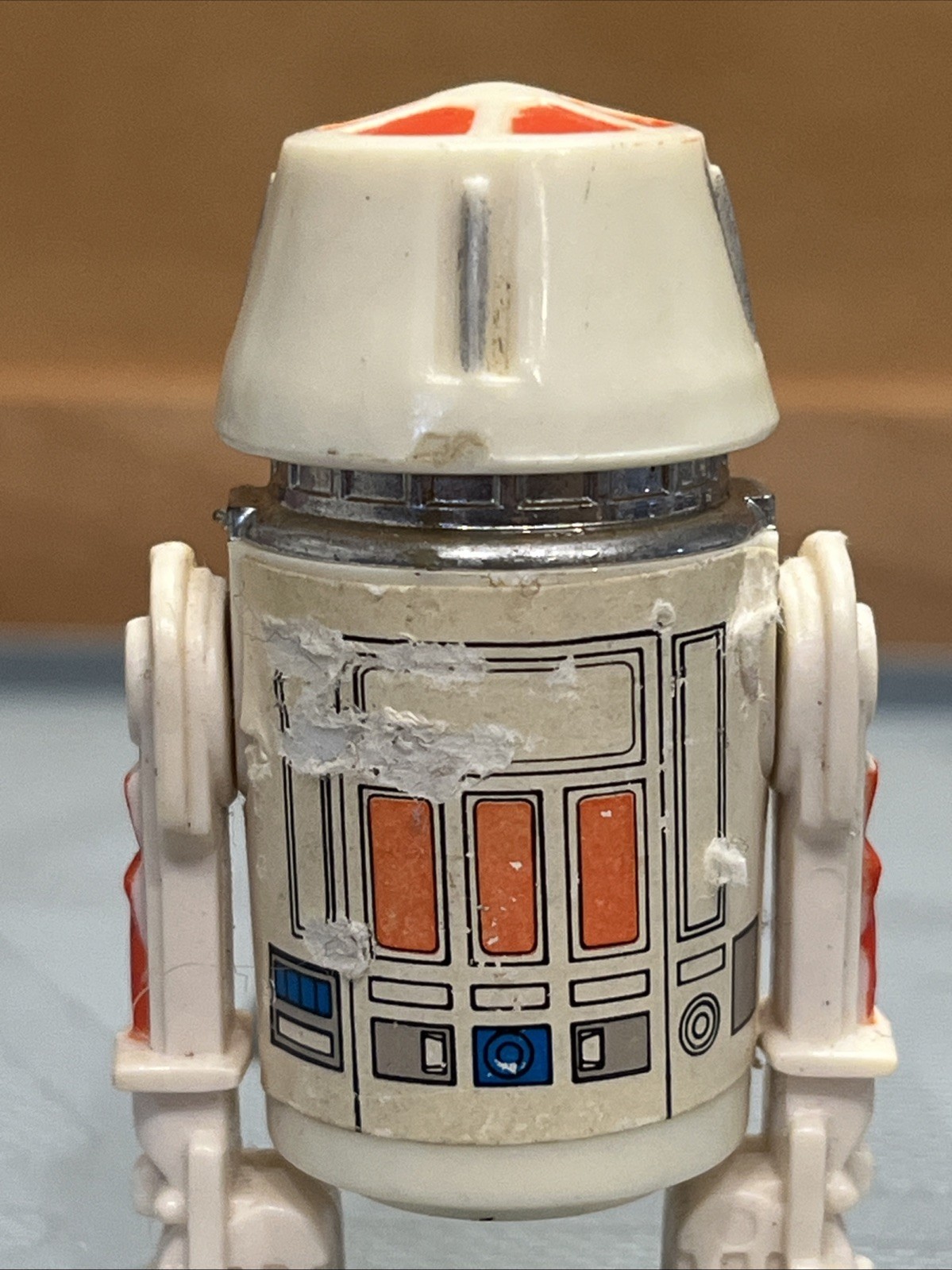 R5-D4 (Arfive-Defour) sold