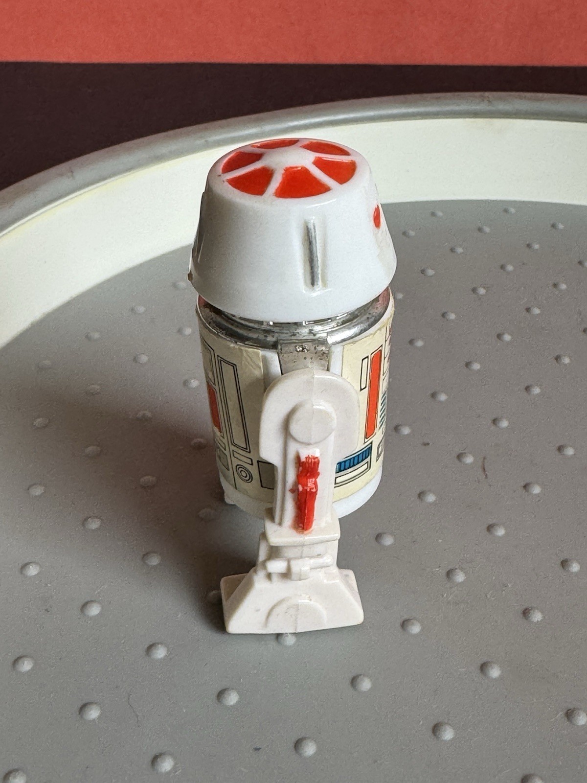 R5-D4 (Arfive-Defour) sold