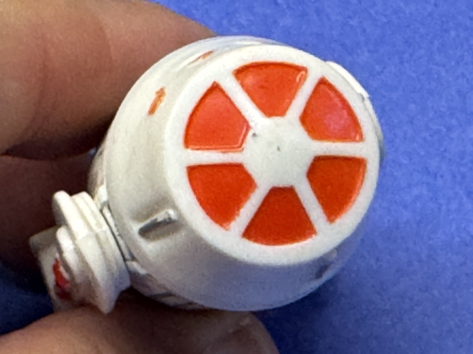 R5-D4 (Arfive-Defour) sold