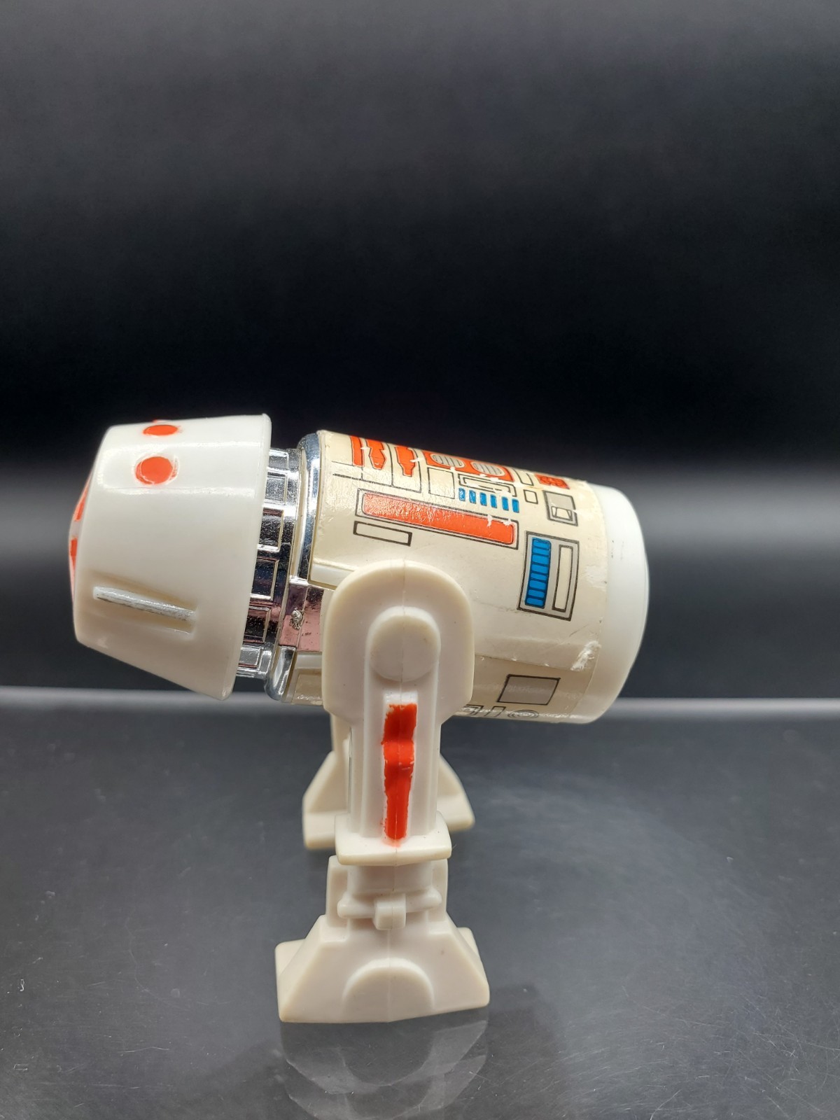 R5-D4 (Arfive-Defour) sold