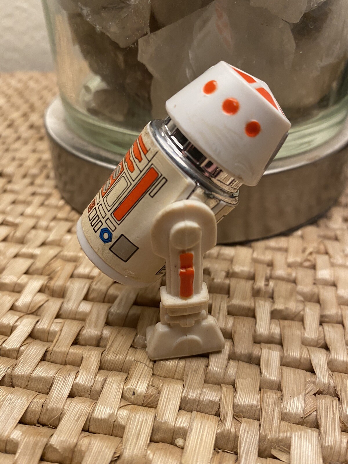 R5-D4 (Arfive-Defour) sold