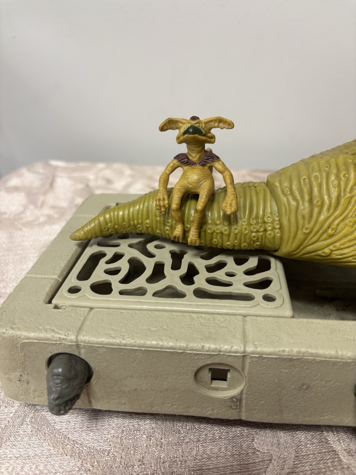 Jabba the Hutt Action Playset sold