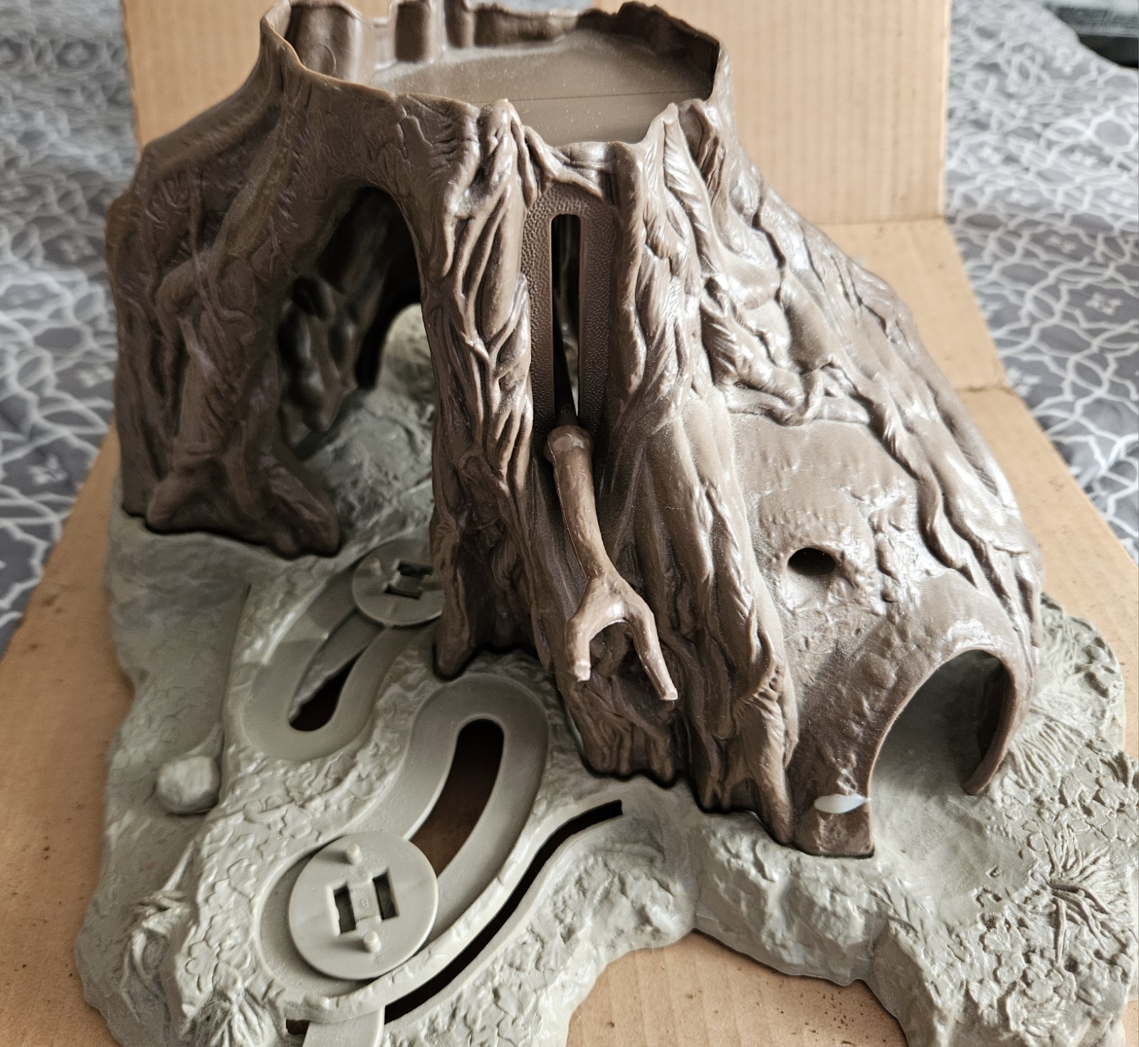 Dagobah Action Playset sold