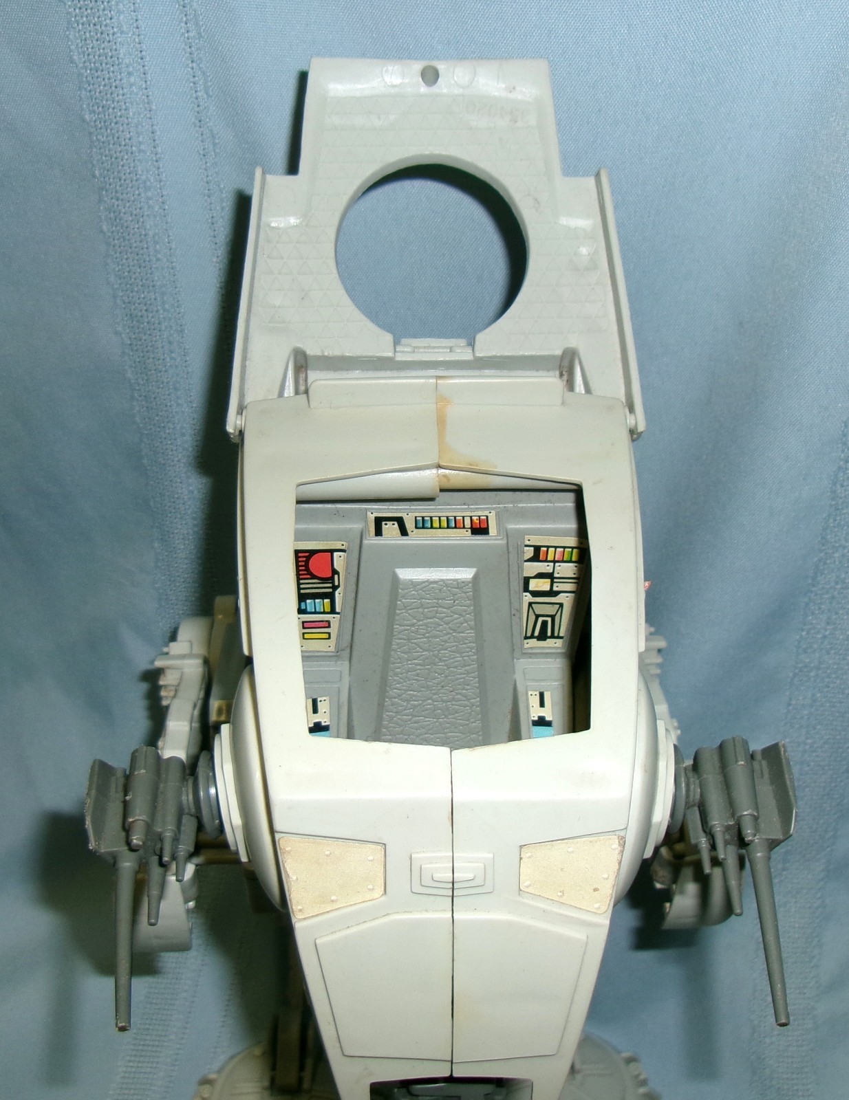 Scout Walker (AT-ST) sold