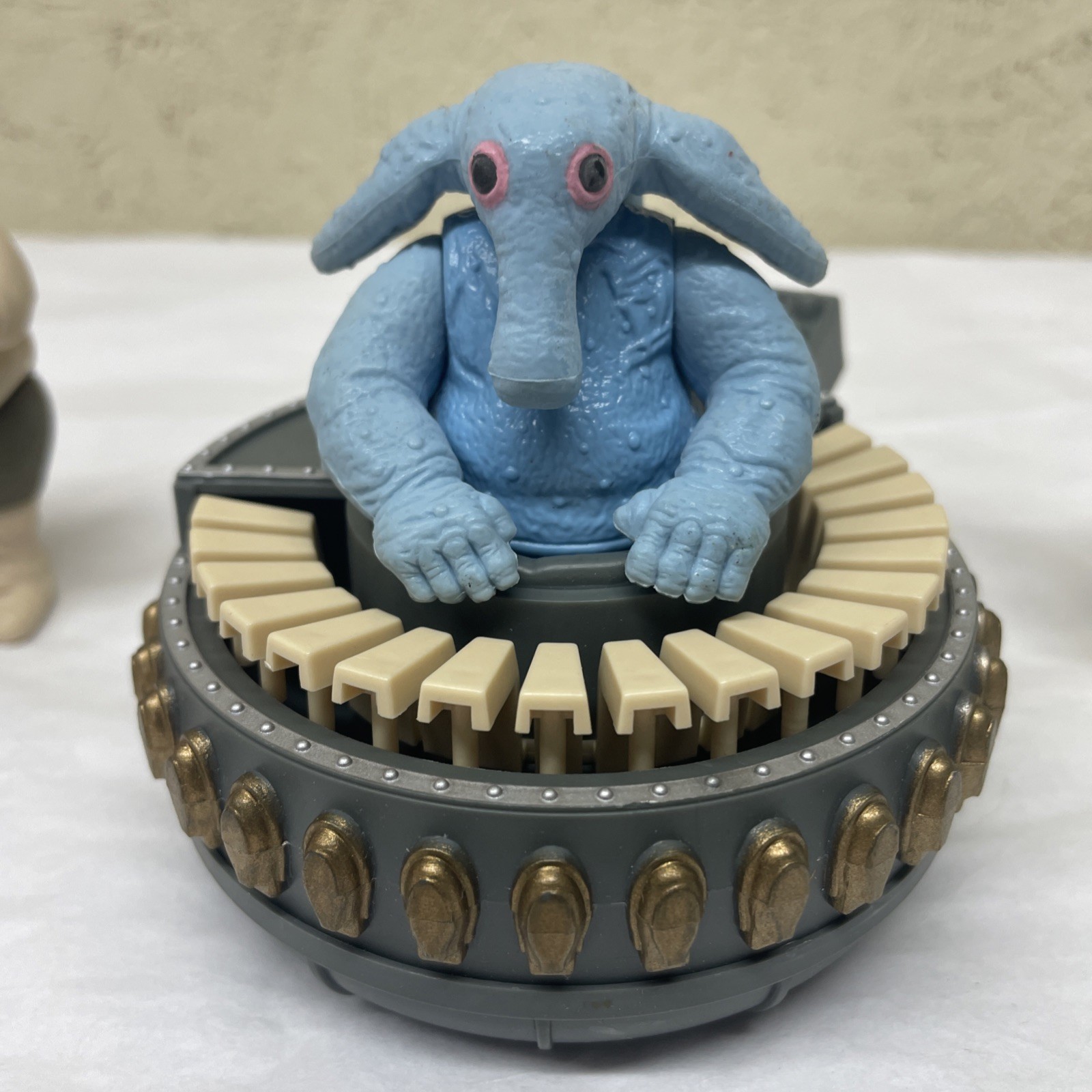 Sy Snootles & The Rebo Band sold