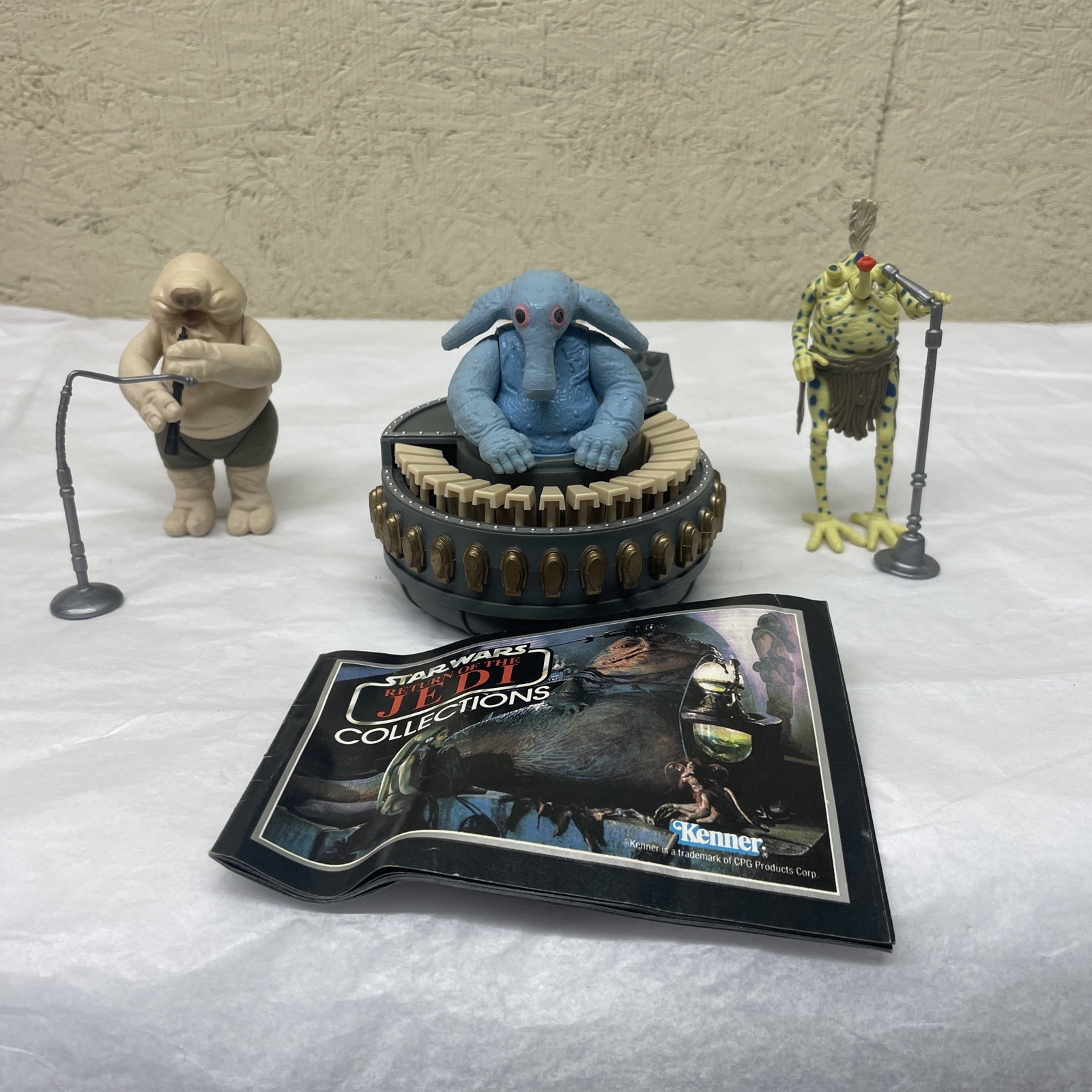 Sy Snootles & The Rebo Band sold