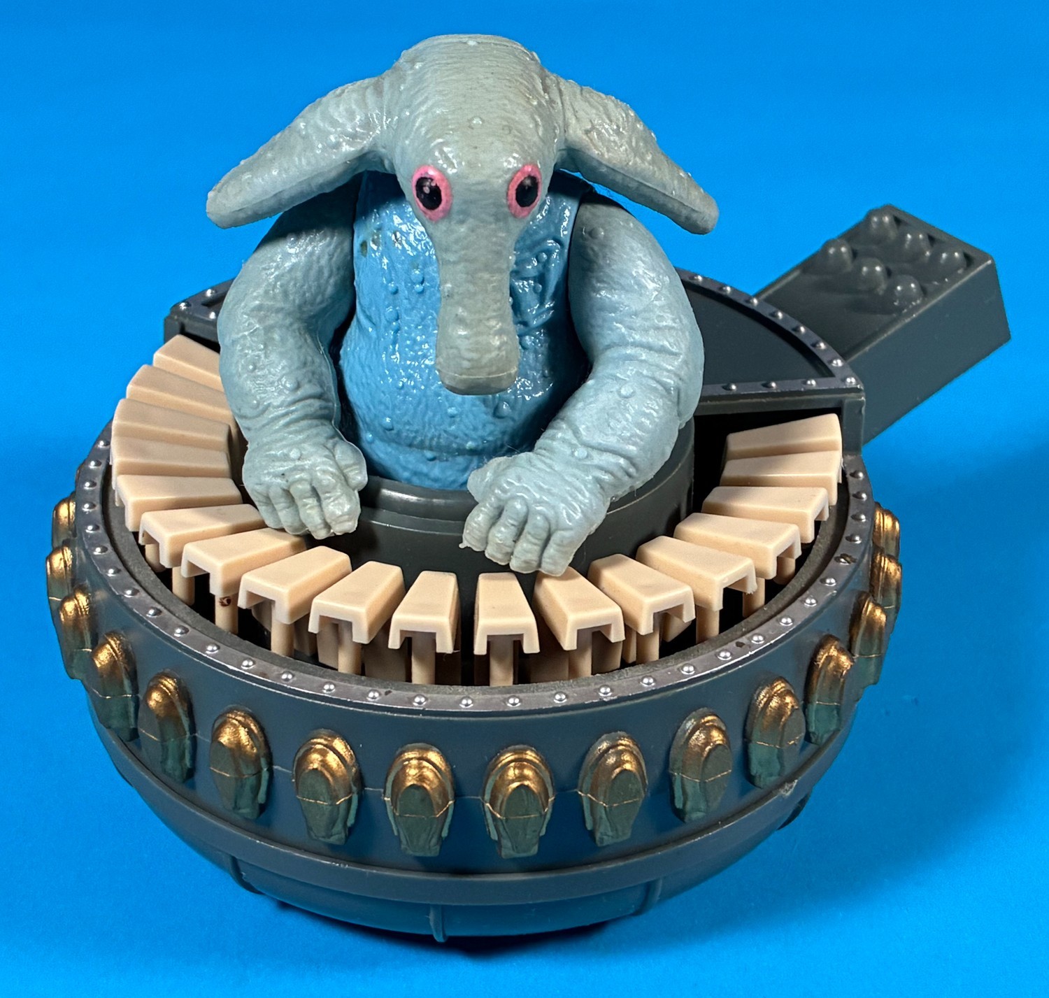 Sy Snootles & The Rebo Band sold