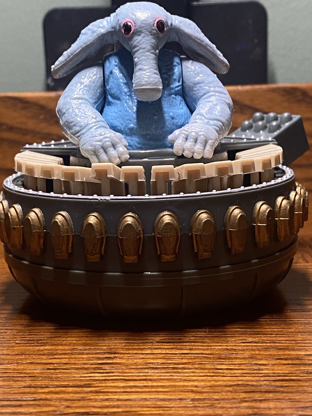 Max Rebo sold