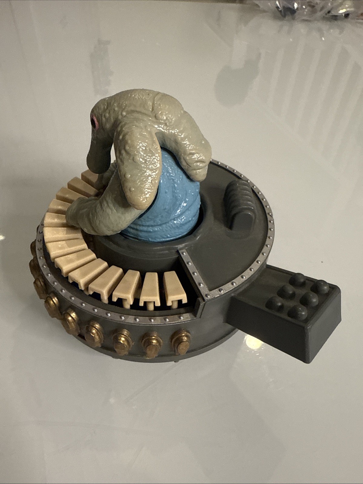 Max Rebo sold