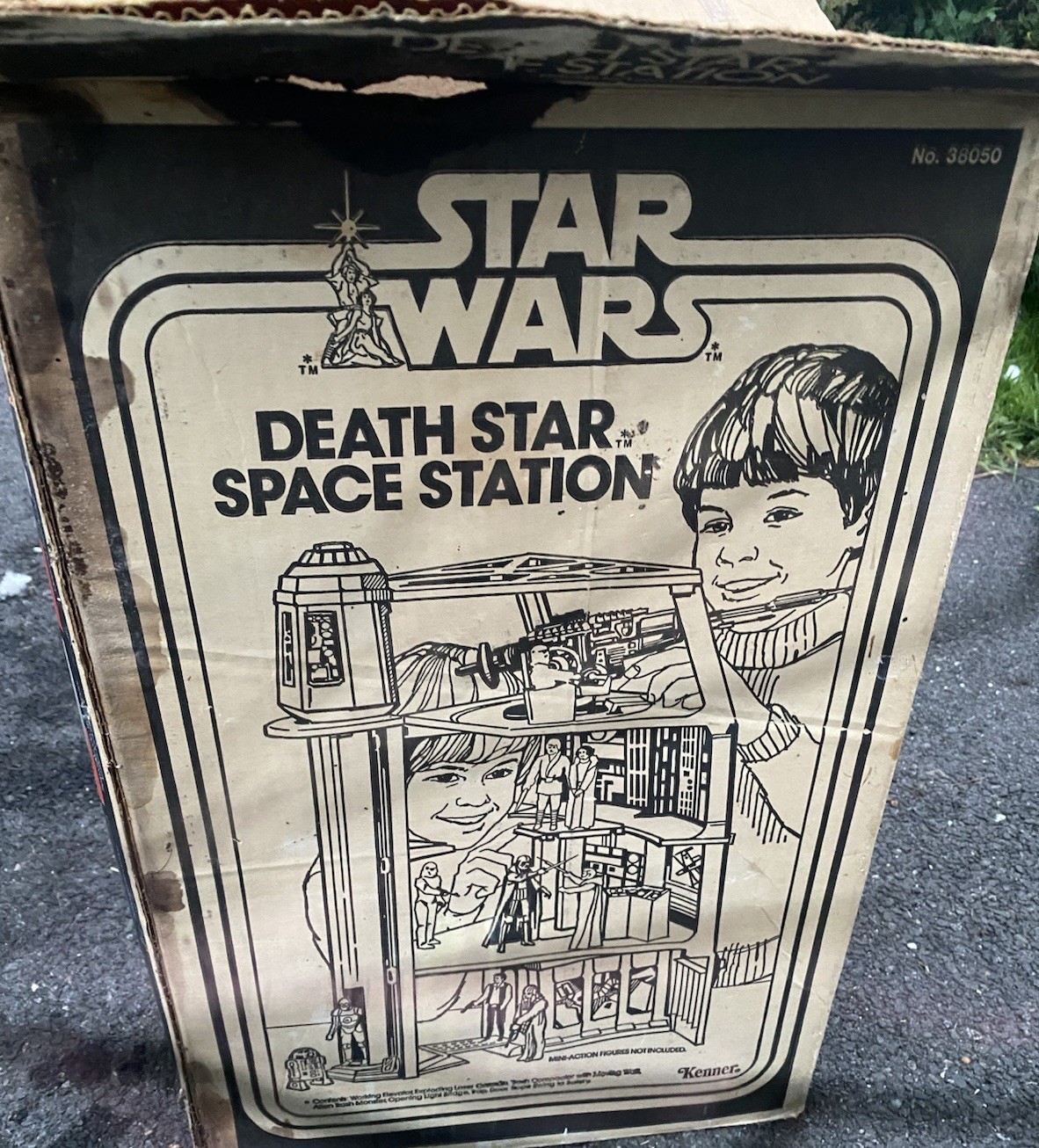 Death Star Space Station (Kenner) sold