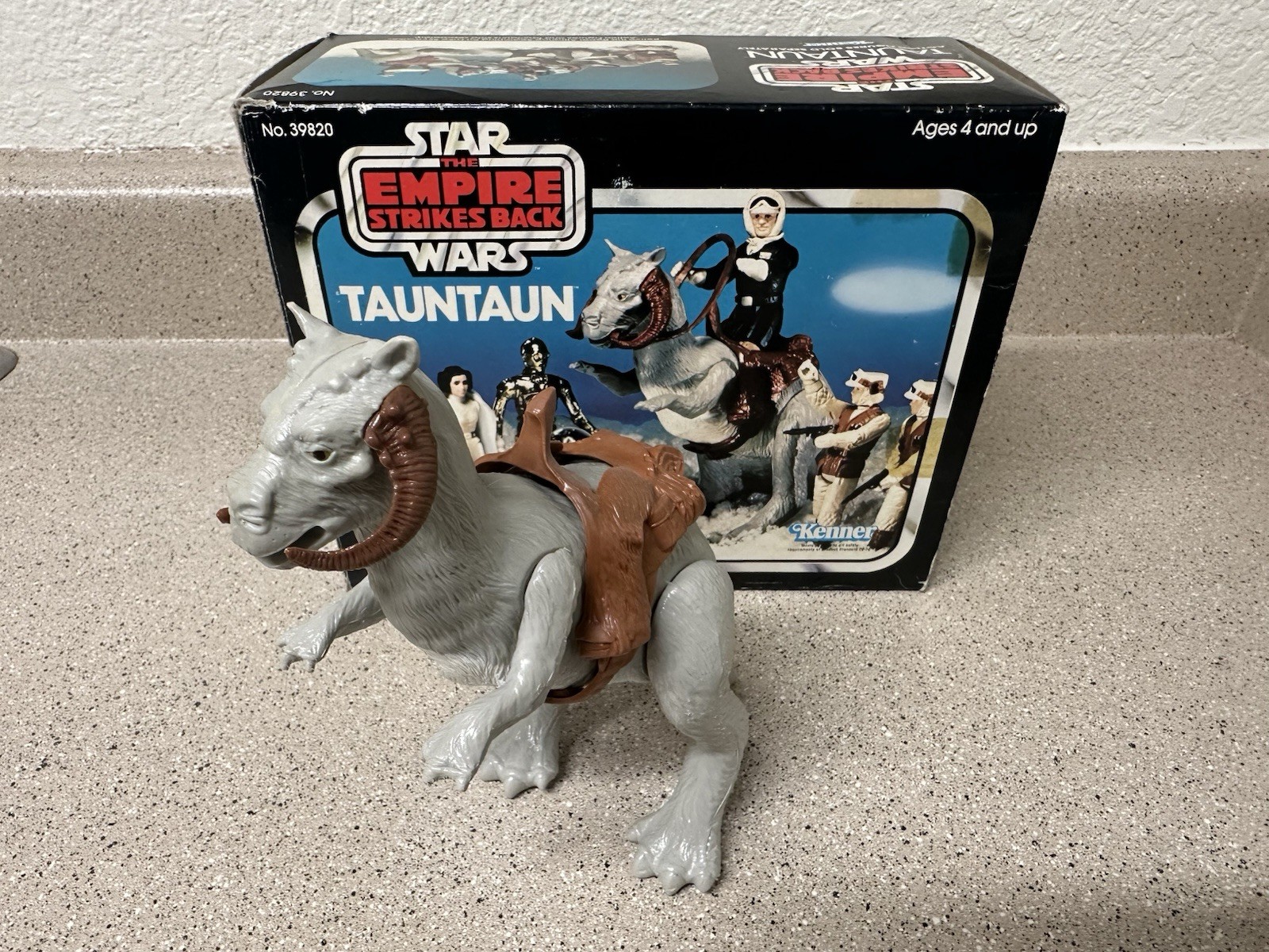 Tauntaun (closed belly) sold
