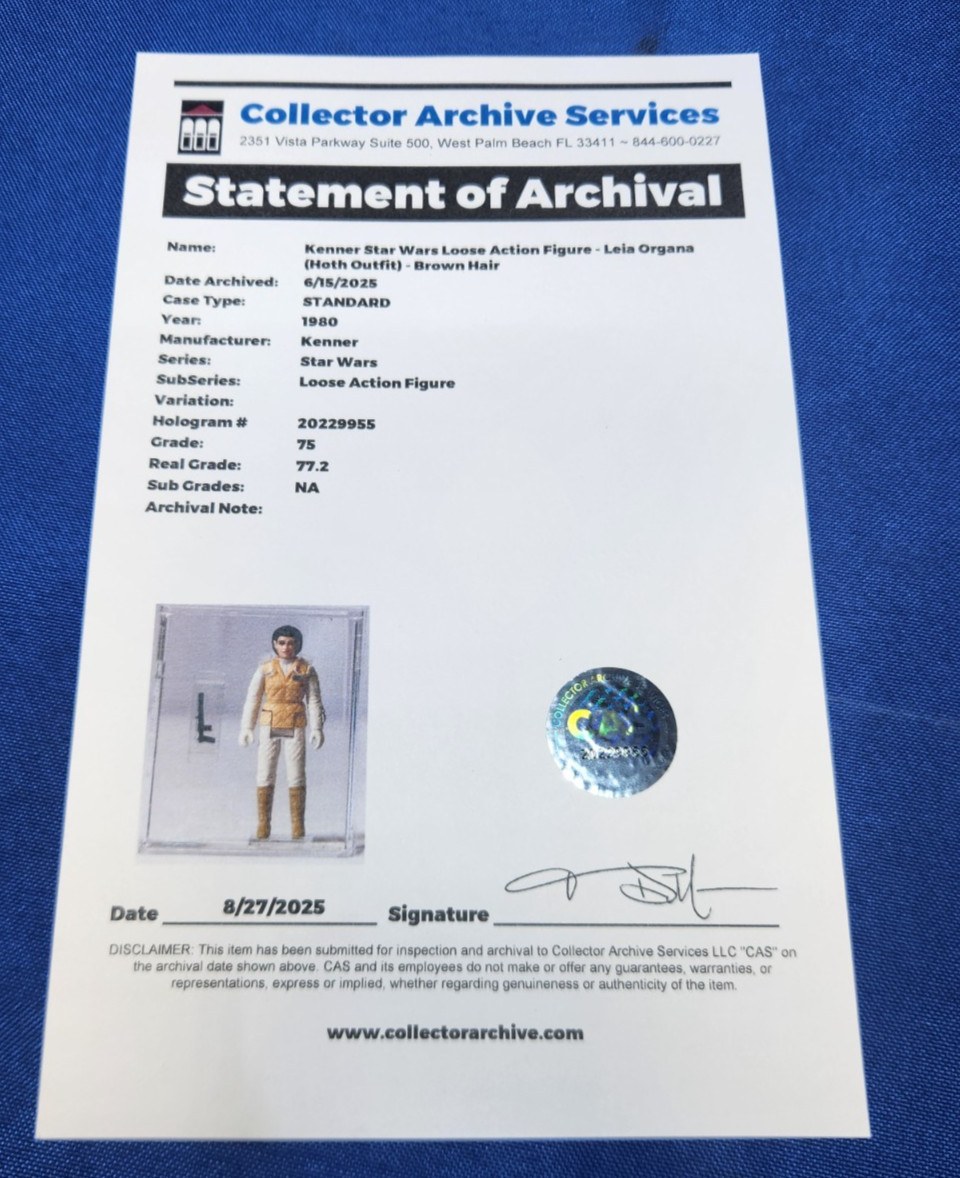 Princess Leia Organa (Hoth Outfit) sold